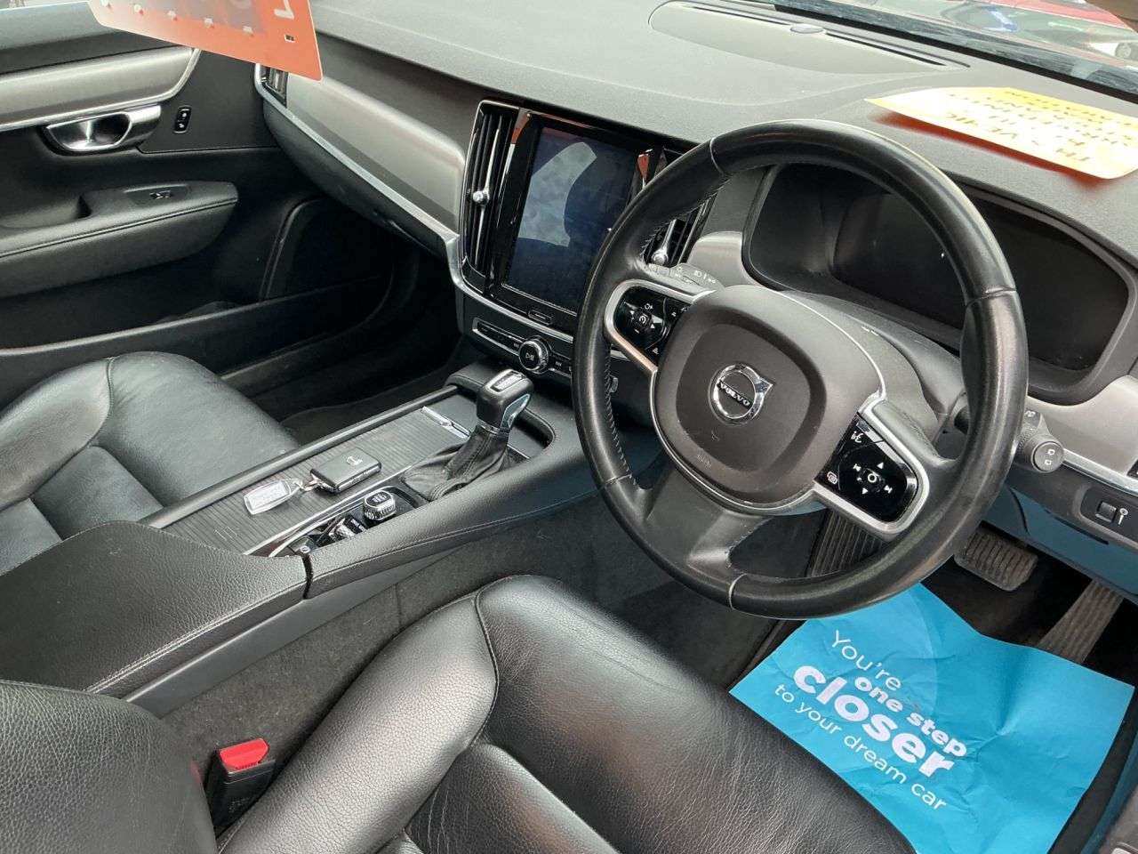 2018 VOLVO V90 2018 VOLVO V90
