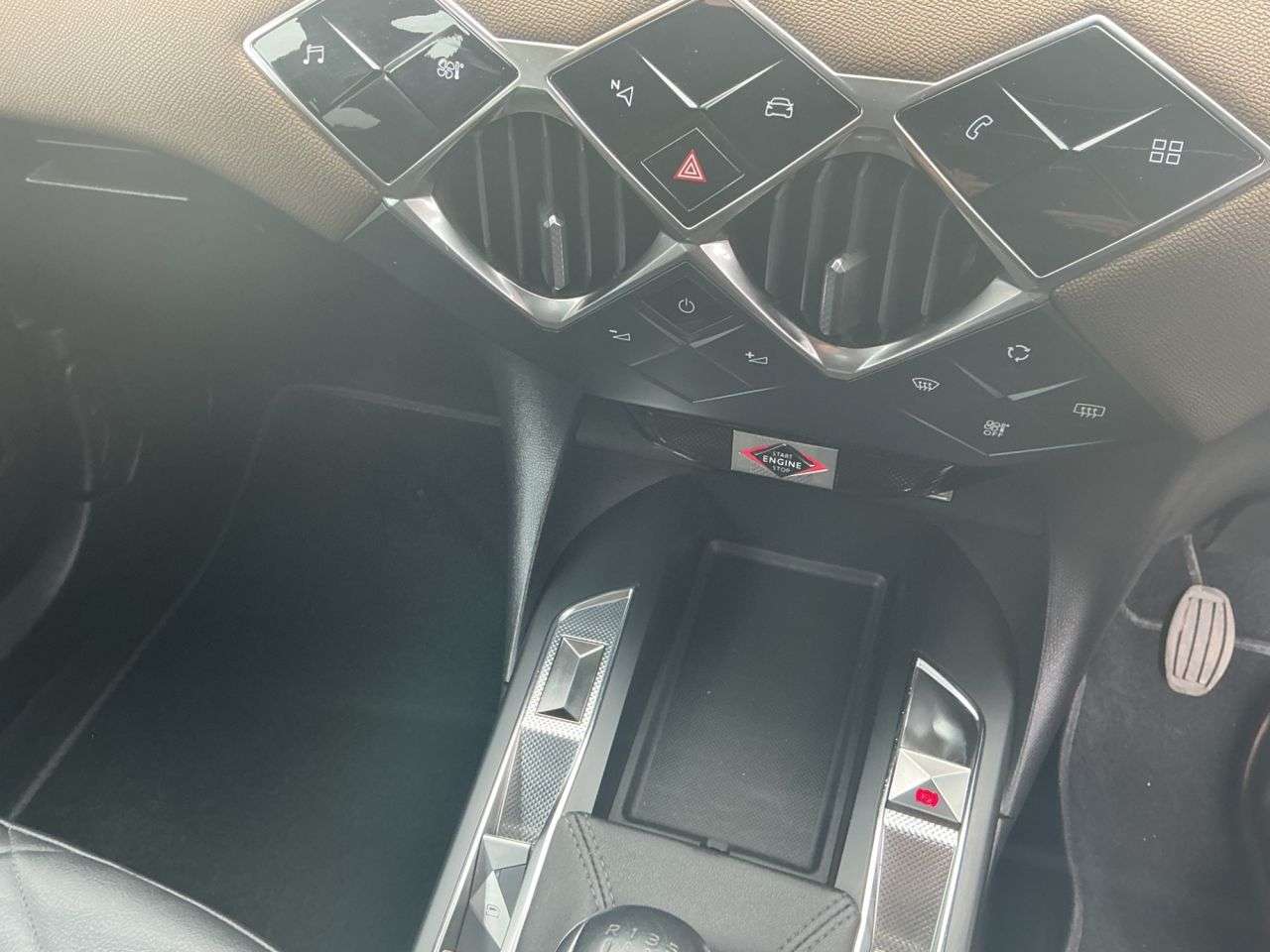 2020 DS AUTOMOBILES DS 3 CROSSBACK 2020 DS AUTOMOBILES DS 3 CROSSBACK