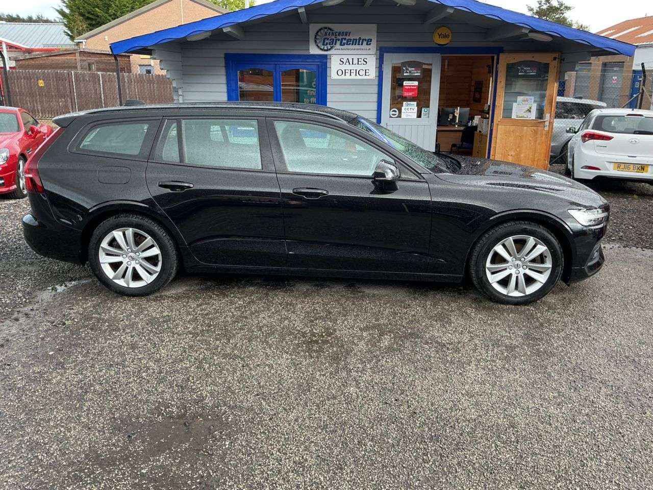 A 2018 VOLVO V60 2.0 D4 Momentum Pro Estate 5dr Diesel Manual Euro 6 (s/s) (190 ps) Very Low A 2018 VOLVO V60 2.0 D4 Momentum Pro Estate 5dr Diesel Manual Euro 6 (s/s) (190 ps) Very Low