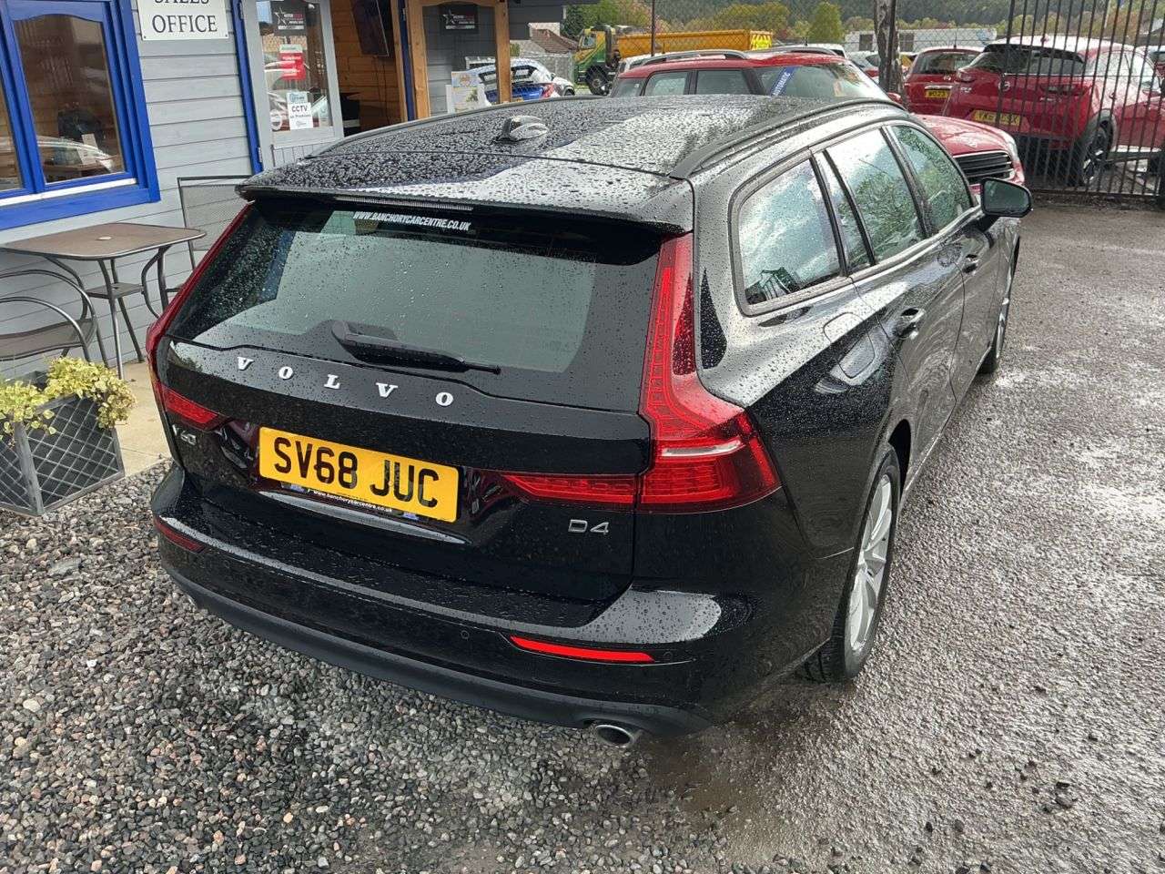 2018 VOLVO V60 2018 VOLVO V60