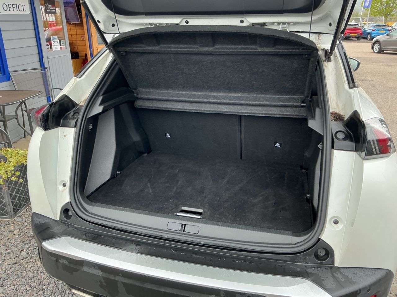 2022 PEUGEOT 2008 2022 PEUGEOT 2008