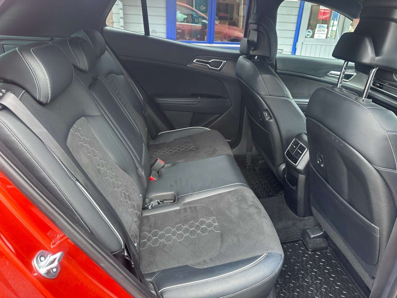 2023 KIA SPORTAGE 2023 KIA SPORTAGE