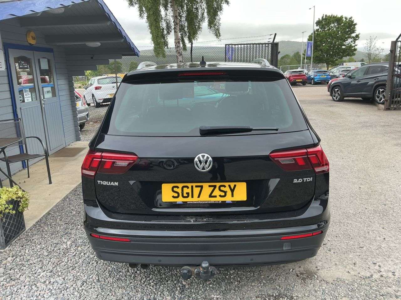A 2017 VOLKSWAGEN TIGUAN 2.0 TDI BlueMotion Tech SE SUV 5dr Diesel Manual Euro 6 (s/s) (150 ps) Call A 2017 VOLKSWAGEN TIGUAN 2.0 TDI BlueMotion Tech SE SUV 5dr Diesel Manual Euro 6 (s/s) (150 ps) Call