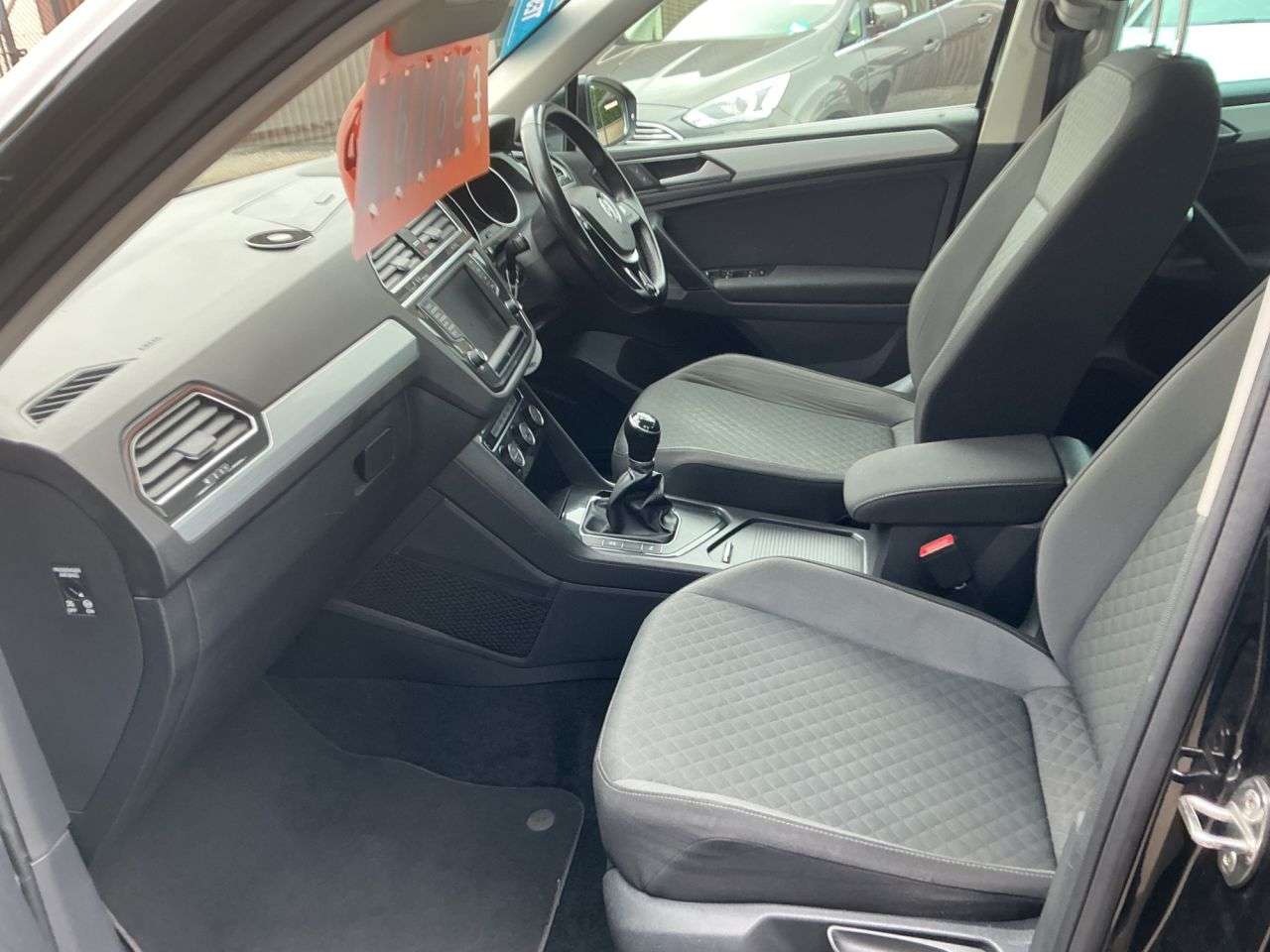 2017 VOLKSWAGEN TIGUAN 2017 VOLKSWAGEN TIGUAN