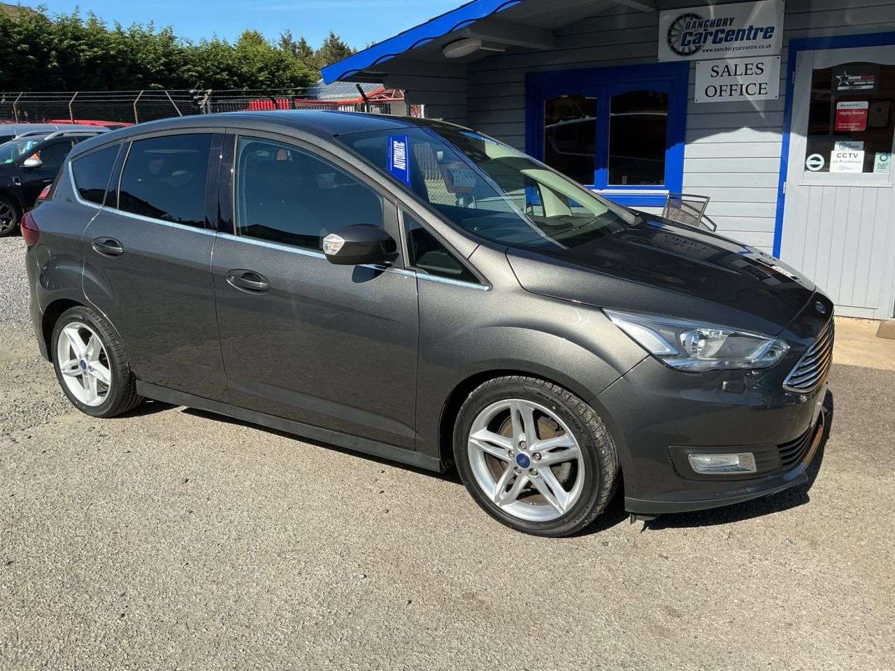 A 2017 FORD C-MAX 1.5 TDCi Titanium X MPV 5dr Diesel Powershift Euro 6 (s/s) (120 ps) Very Lo A 2017 FORD C-MAX 1.5 TDCi Titanium X MPV 5dr Diesel Powershift Euro 6 (s/s) (120 ps) Very Lo