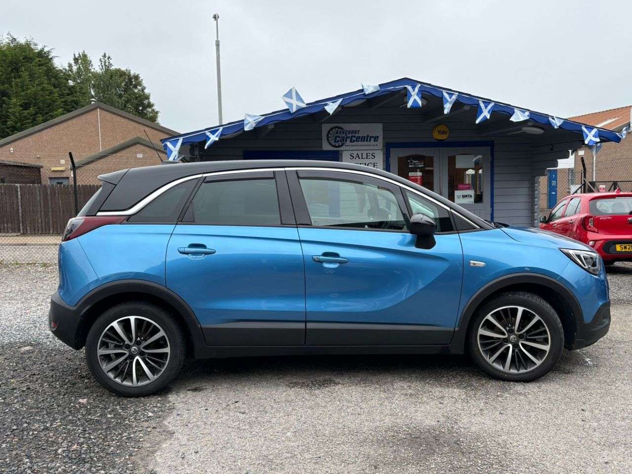 A 2020 VAUXHALL CROSSLAND X 1.2 Elite SUV 5dr Petrol Manual Euro 6 (s/s) (83 ps) Great condition throug A 2020 VAUXHALL CROSSLAND X 1.2 Elite SUV 5dr Petrol Manual Euro 6 (s/s) (83 ps) Great condition throug