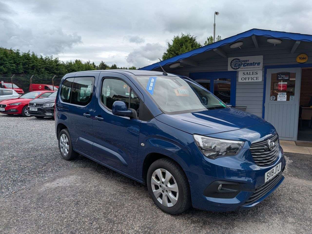 A 2019 VAUXHALL COMBO LIFE 1.5 Turbo D BlueInjection Energy MPV 5dr Diesel Manual Euro 6 (s/s) (100 ps A 2019 VAUXHALL COMBO LIFE 1.5 Turbo D BlueInjection Energy MPV 5dr Diesel Manual Euro 6 (s/s) (100 ps