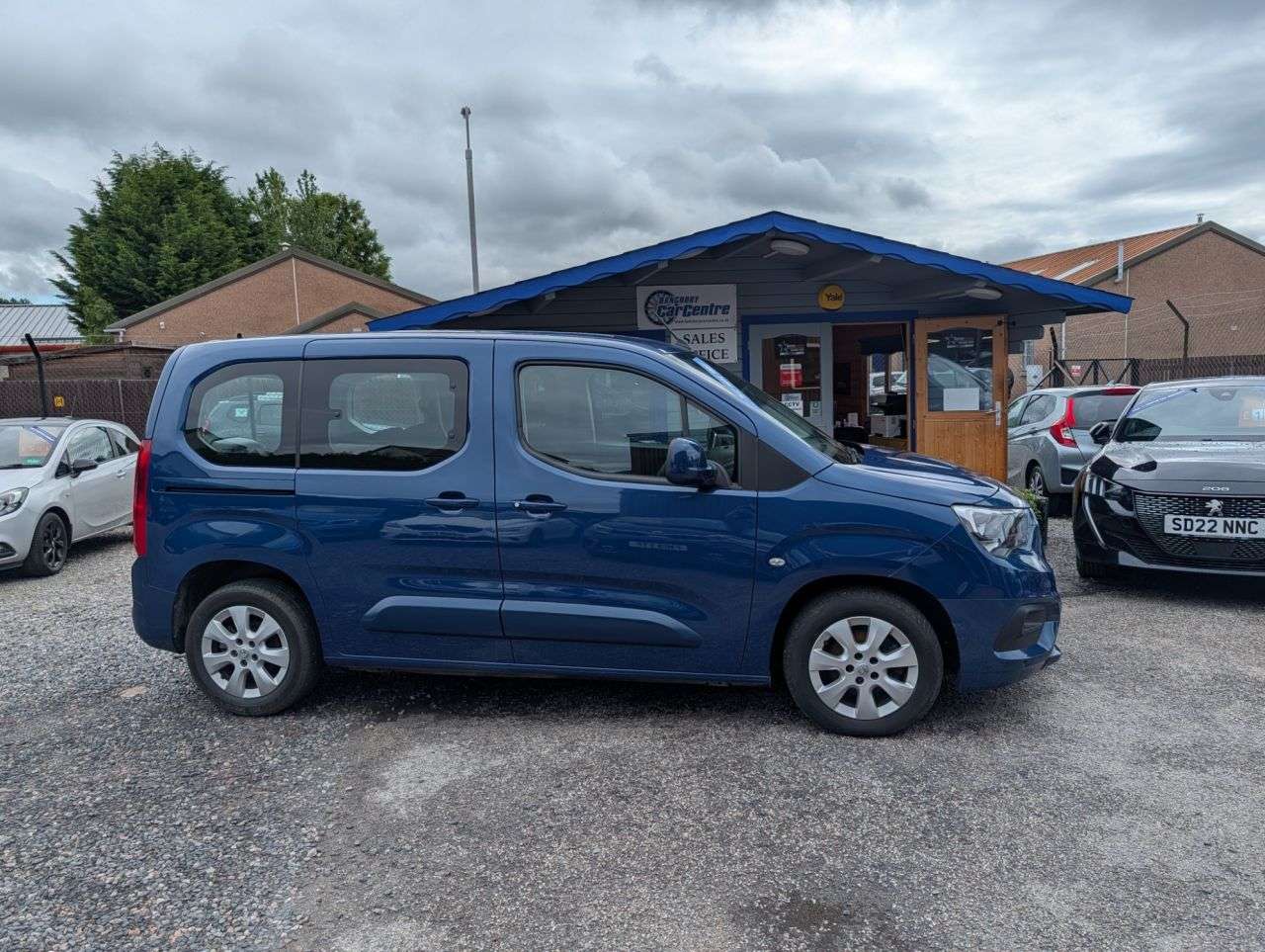 A 2019 VAUXHALL COMBO LIFE 1.5 Turbo D BlueInjection Energy MPV 5dr Diesel Manual Euro 6 (s/s) (100 ps A 2019 VAUXHALL COMBO LIFE 1.5 Turbo D BlueInjection Energy MPV 5dr Diesel Manual Euro 6 (s/s) (100 ps