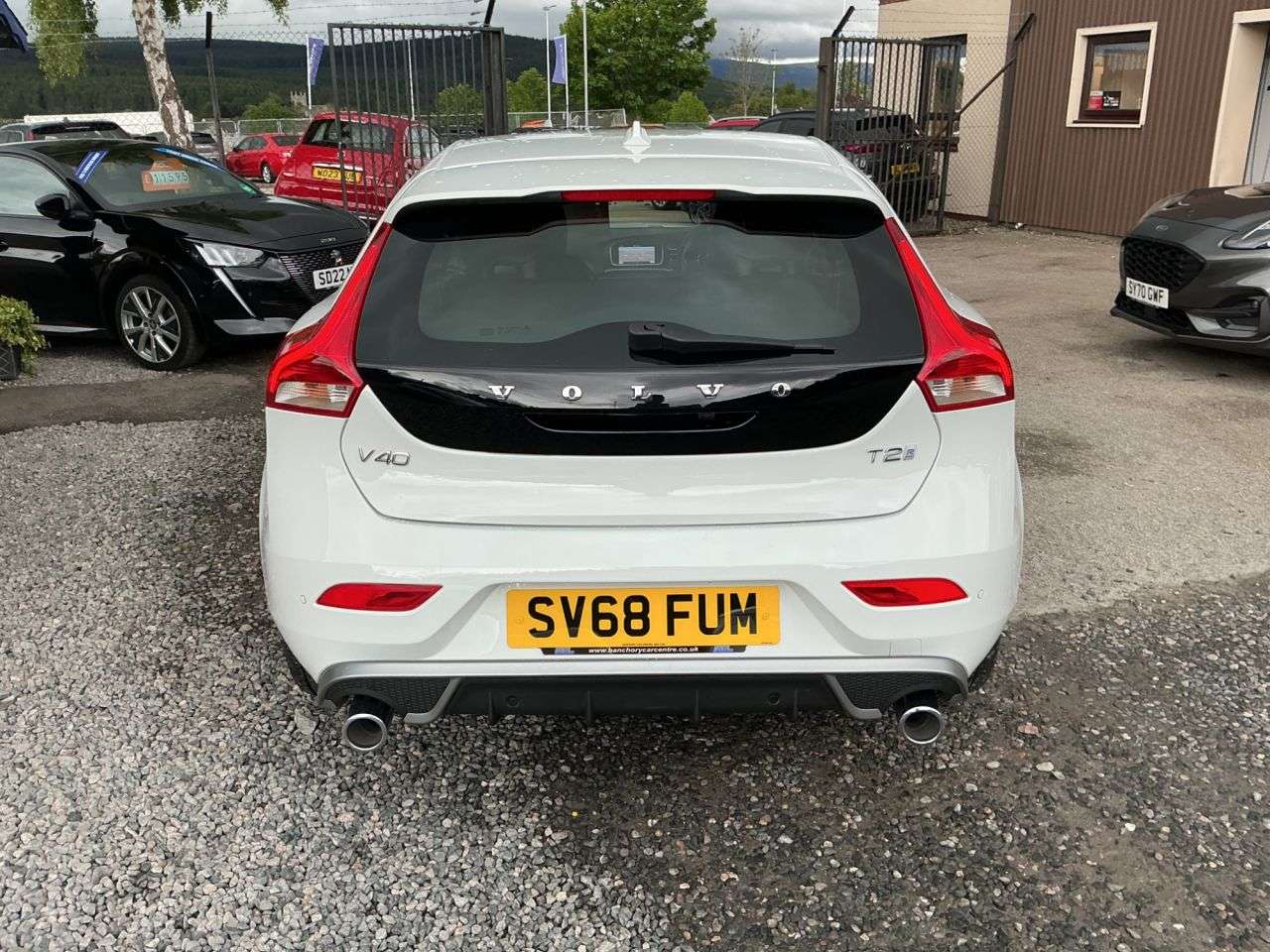 2018 VOLVO V40 2018 VOLVO V40