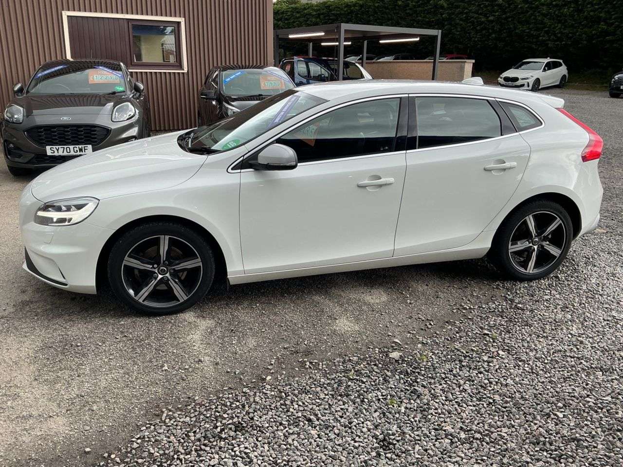 2018 VOLVO V40 2018 VOLVO V40