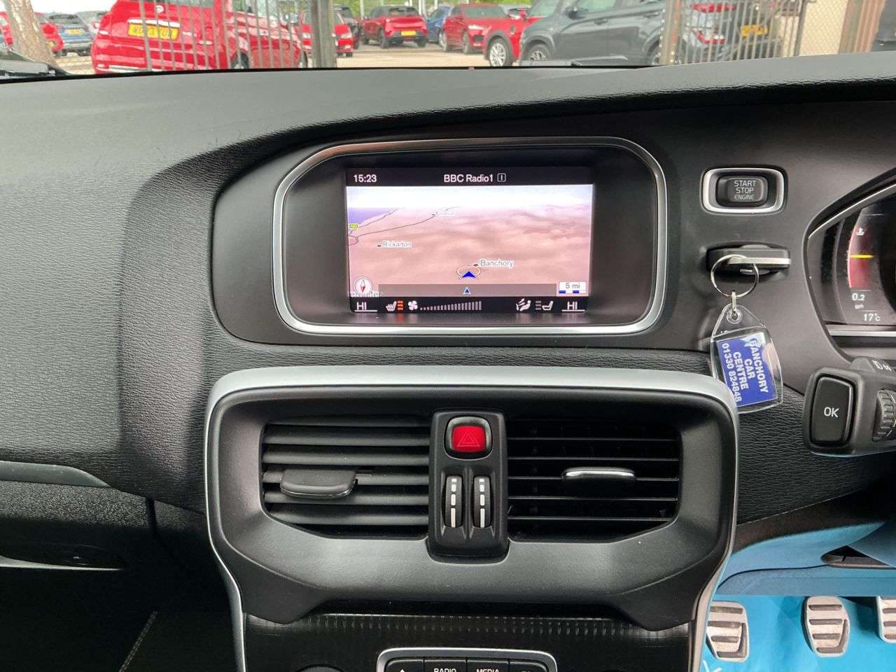 2018 VOLVO V40 2018 VOLVO V40
