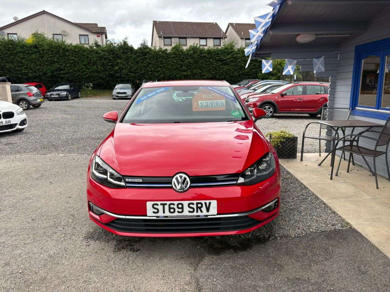 A 2020 VOLKSWAGEN GOLF 1.5 TSI EVO Match Edition Hatchback 5dr Petrol Manual Euro 6 (s/s) (130 ps) A 2020 VOLKSWAGEN GOLF 1.5 TSI EVO Match Edition Hatchback 5dr Petrol Manual Euro 6 (s/s) (130 ps)