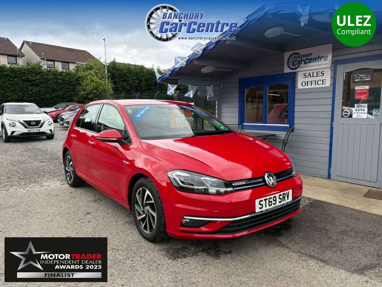 A 2020 VOLKSWAGEN GOLF 1.5 TSI EVO Match Edition Hatchback 5dr Petrol Manual Euro 6 (s/s) (130 ps) A 2020 VOLKSWAGEN GOLF 1.5 TSI EVO Match Edition Hatchback 5dr Petrol Manual Euro 6 (s/s) (130 ps)