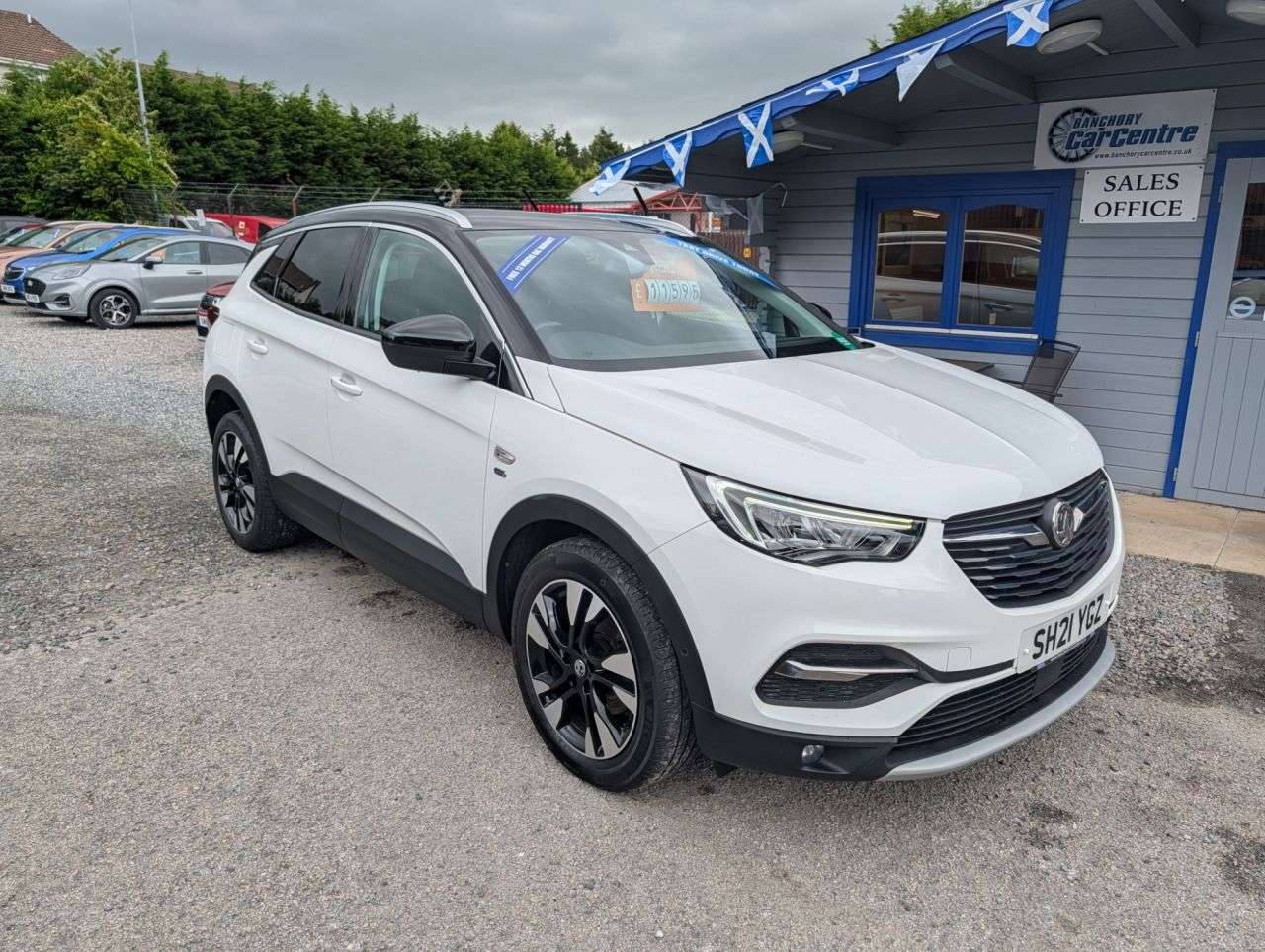 A 2021 VAUXHALL GRANDLAND X 1.2 Turbo Griffin Edition SUV 5dr Petrol Manual Euro 6 (s/s) (130 ps) Great A 2021 VAUXHALL GRANDLAND X 1.2 Turbo Griffin Edition SUV 5dr Petrol Manual Euro 6 (s/s) (130 ps) Great