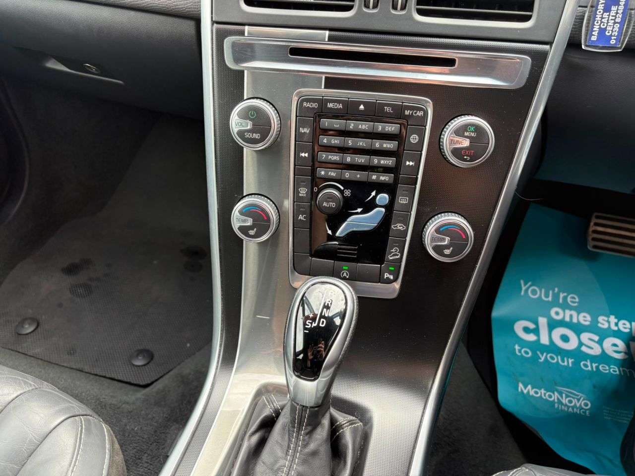 2017 VOLVO XC60 2017 VOLVO XC60