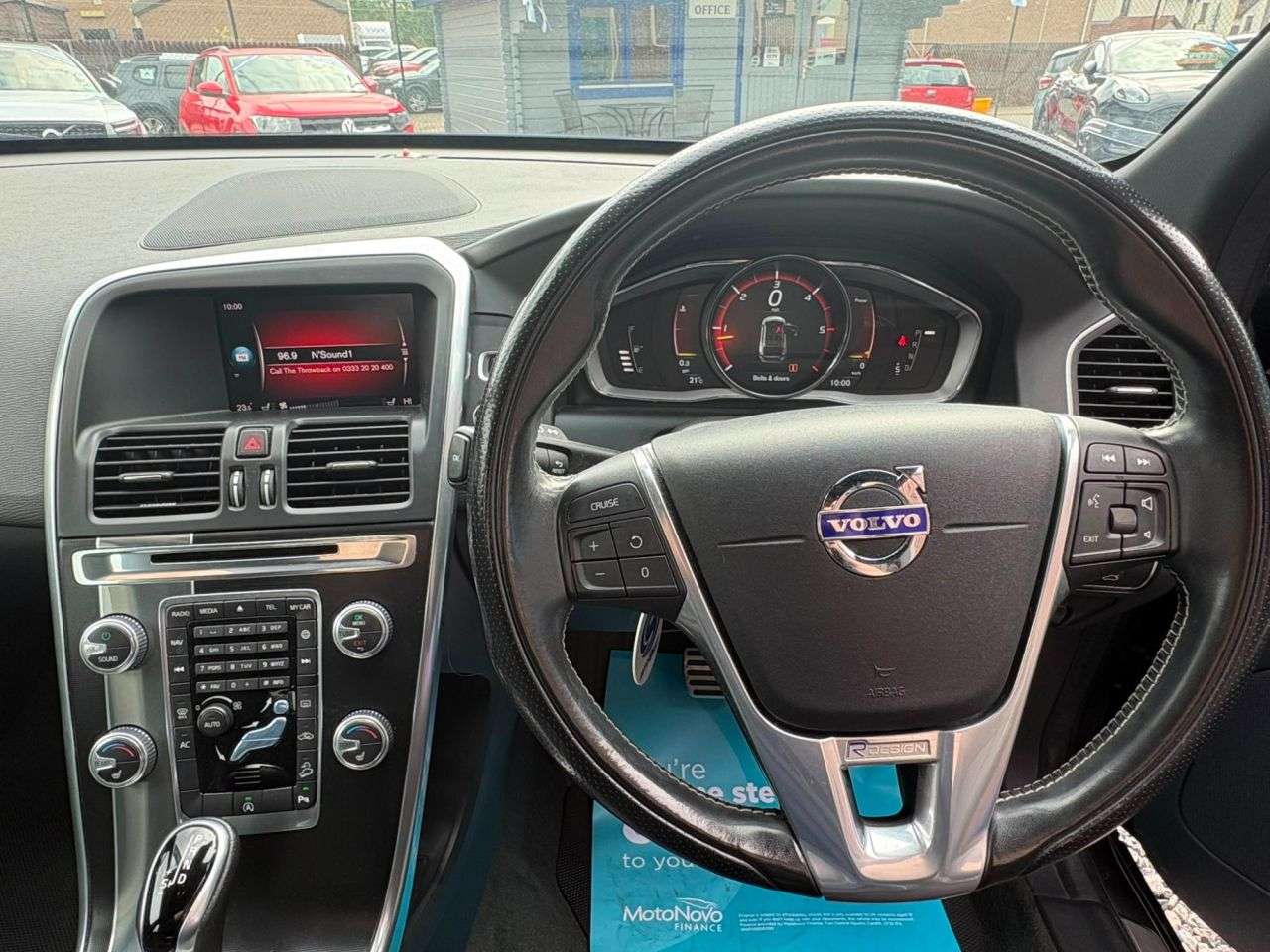 2017 VOLVO XC60 2017 VOLVO XC60