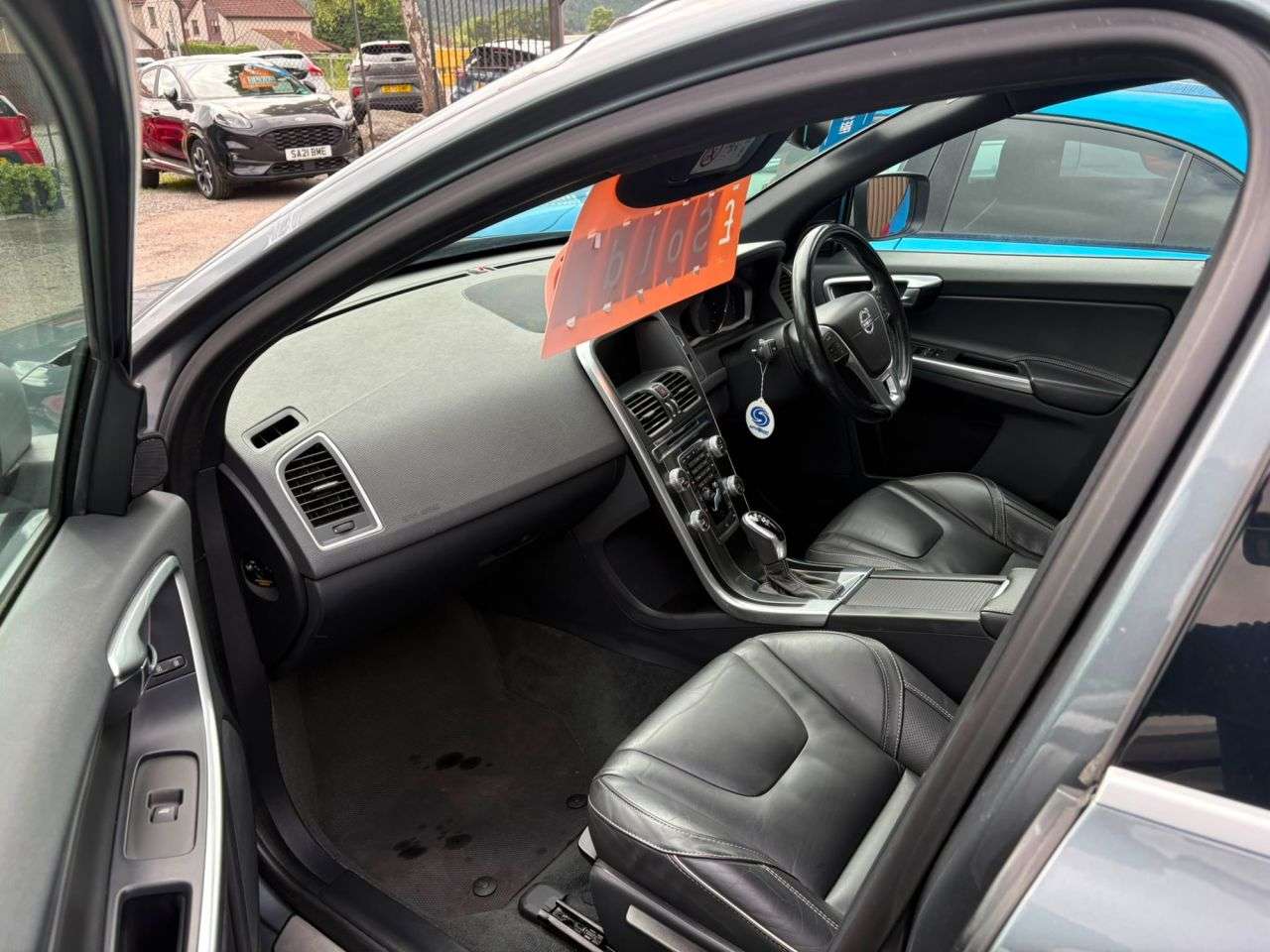 2017 VOLVO XC60 2017 VOLVO XC60