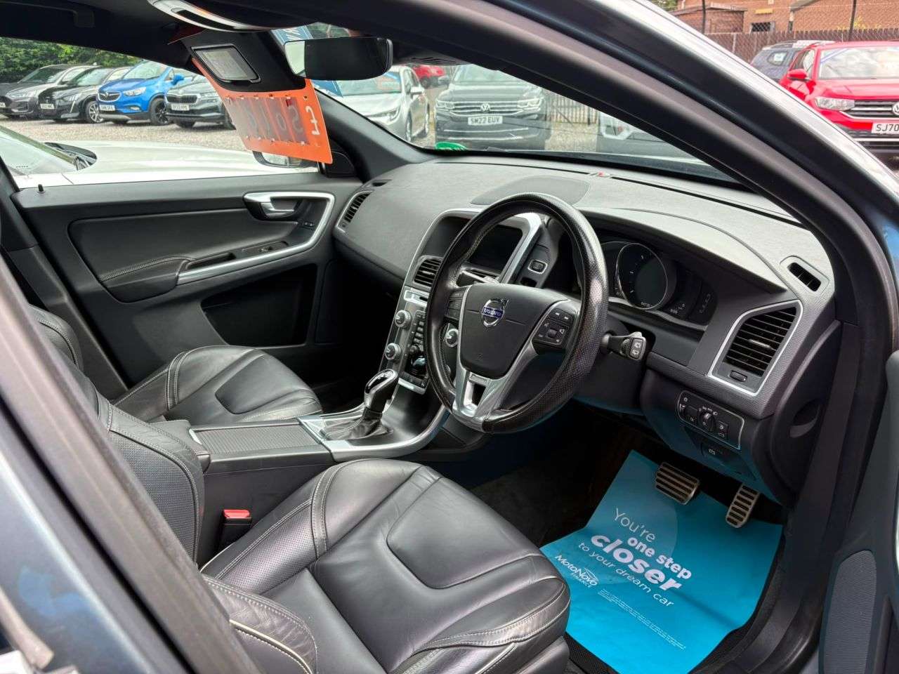 2017 VOLVO XC60 2017 VOLVO XC60