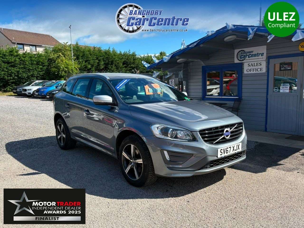 A 2017 VOLVO XC60 2.4 D5 R-Design Lux Nav SUV 5dr Diesel Auto AWD Euro 6 (s/s) (220 ps) AWD A A 2017 VOLVO XC60 2.4 D5 R-Design Lux Nav SUV 5dr Diesel Auto AWD Euro 6 (s/s) (220 ps) AWD A