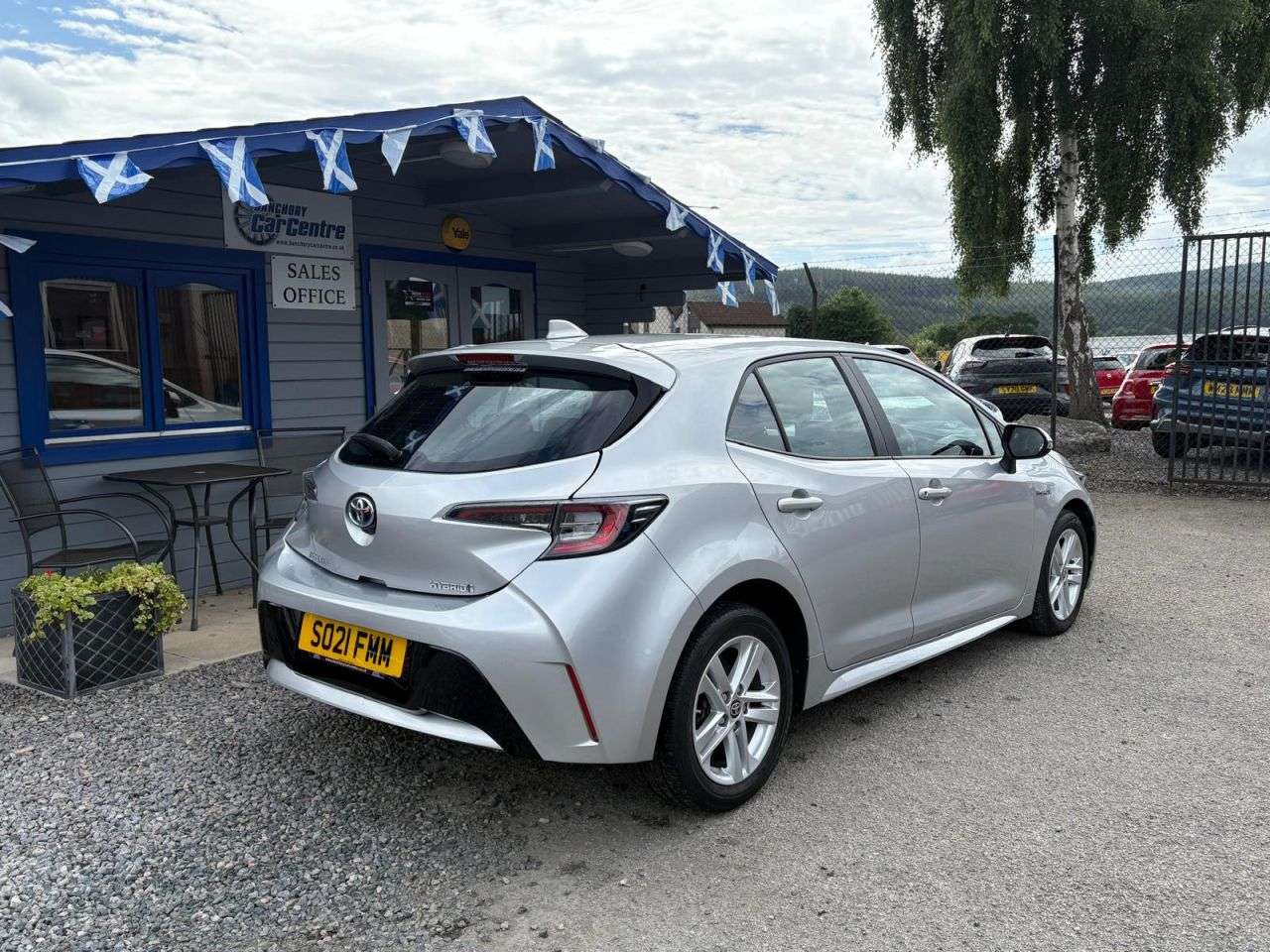 A 2021 TOYOTA COROLLA 1.8 VVT-h GPF Icon Hatchback 5dr Petrol Hybrid CVT Euro 6 (s/s) (122 ps) Au A 2021 TOYOTA COROLLA 1.8 VVT-h GPF Icon Hatchback 5dr Petrol Hybrid CVT Euro 6 (s/s) (122 ps) Au