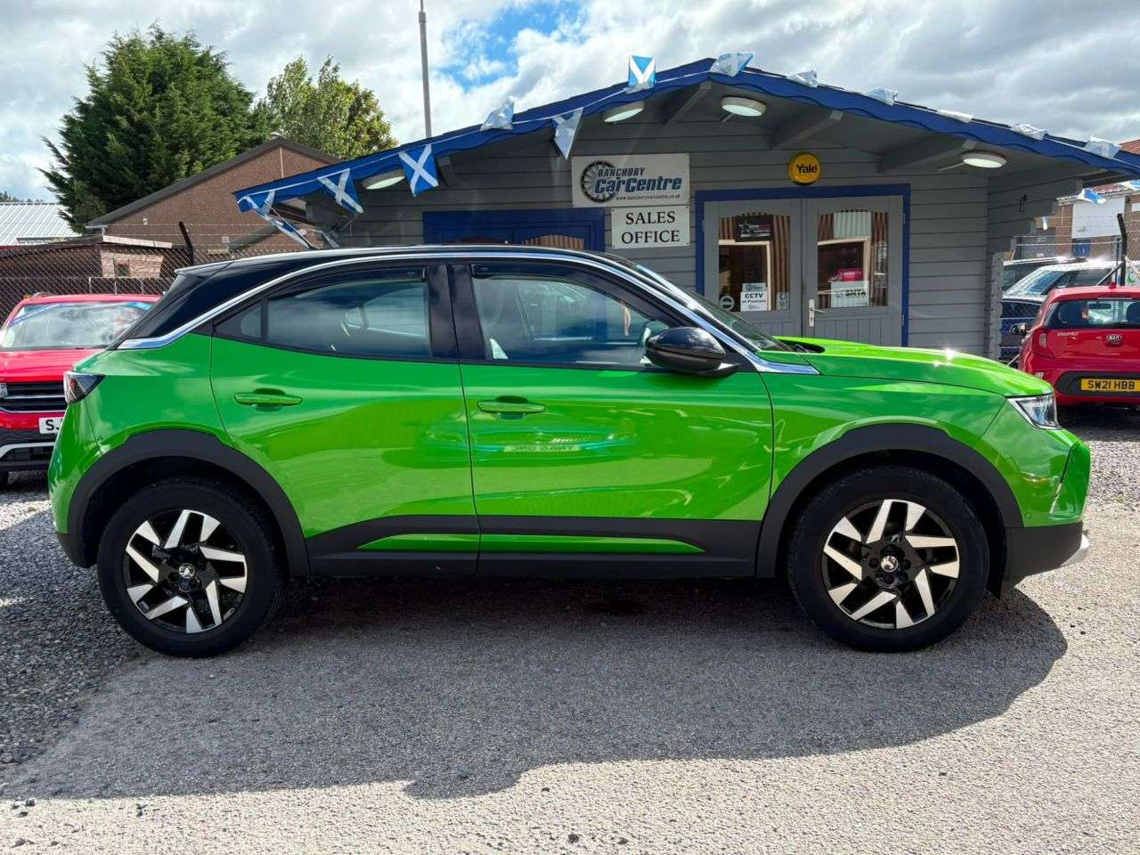 A 2021 VAUXHALL MOKKA 1.2 Turbo Elite Nav Premium SUV 5dr Petrol Manual Euro 6 (s/s) (130 ps) Gre A 2021 VAUXHALL MOKKA 1.2 Turbo Elite Nav Premium SUV 5dr Petrol Manual Euro 6 (s/s) (130 ps) Gre