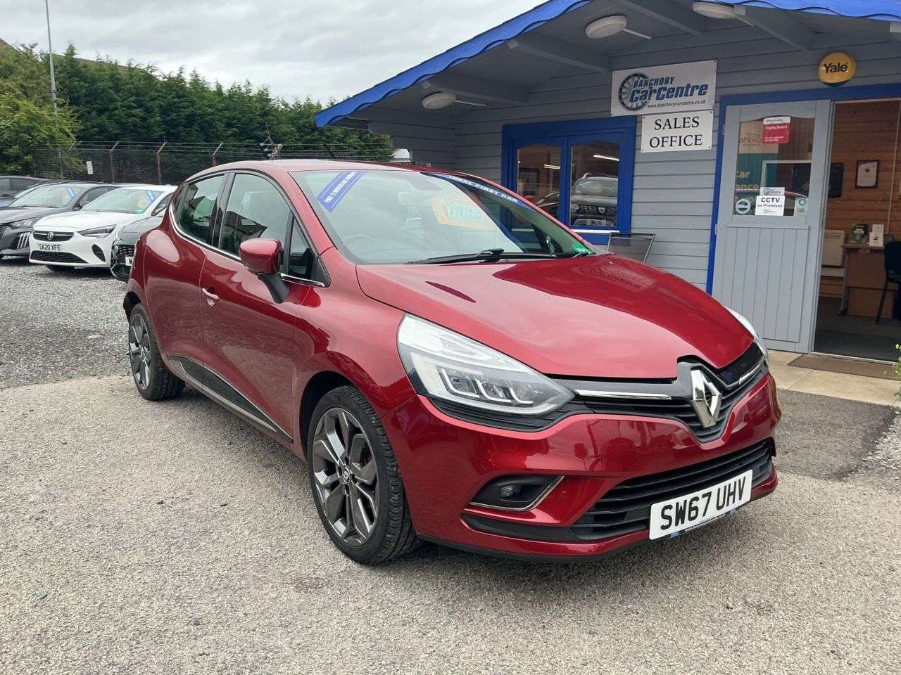 A 2017 RENAULT CLIO 0.9 TCe Dynamique S Nav Hatchback 5dr Petrol Manual Euro 6 (s/s) (90 ps) Gr A 2017 RENAULT CLIO 0.9 TCe Dynamique S Nav Hatchback 5dr Petrol Manual Euro 6 (s/s) (90 ps) Gr