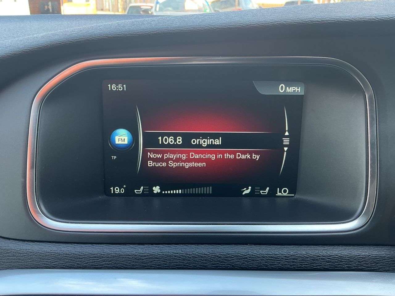 2017 VOLVO V40 CROSS COUNTRY 2017 VOLVO V40 CROSS COUNTRY