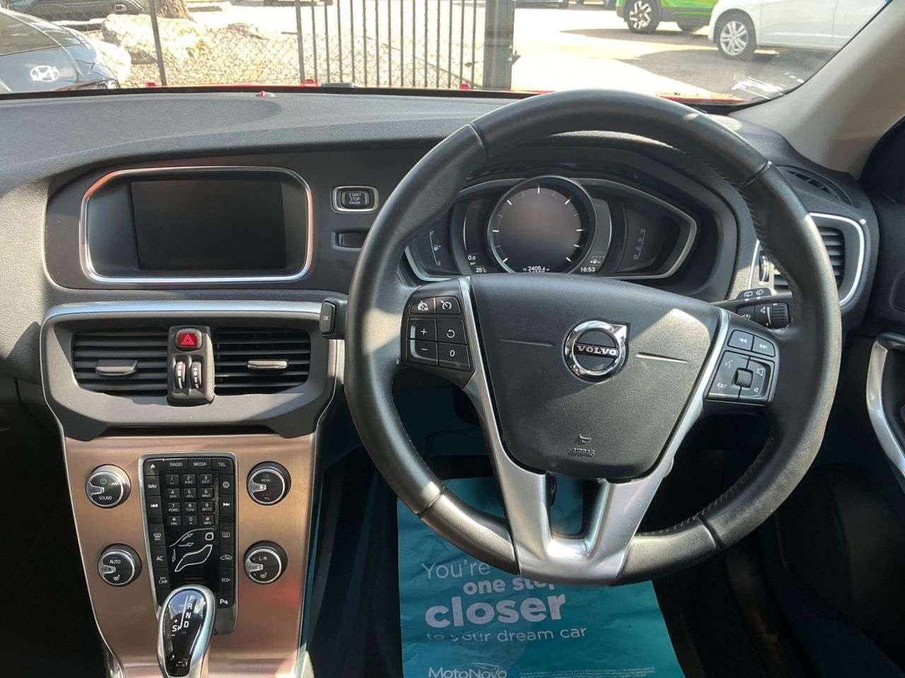 2017 VOLVO V40 CROSS COUNTRY 2017 VOLVO V40 CROSS COUNTRY