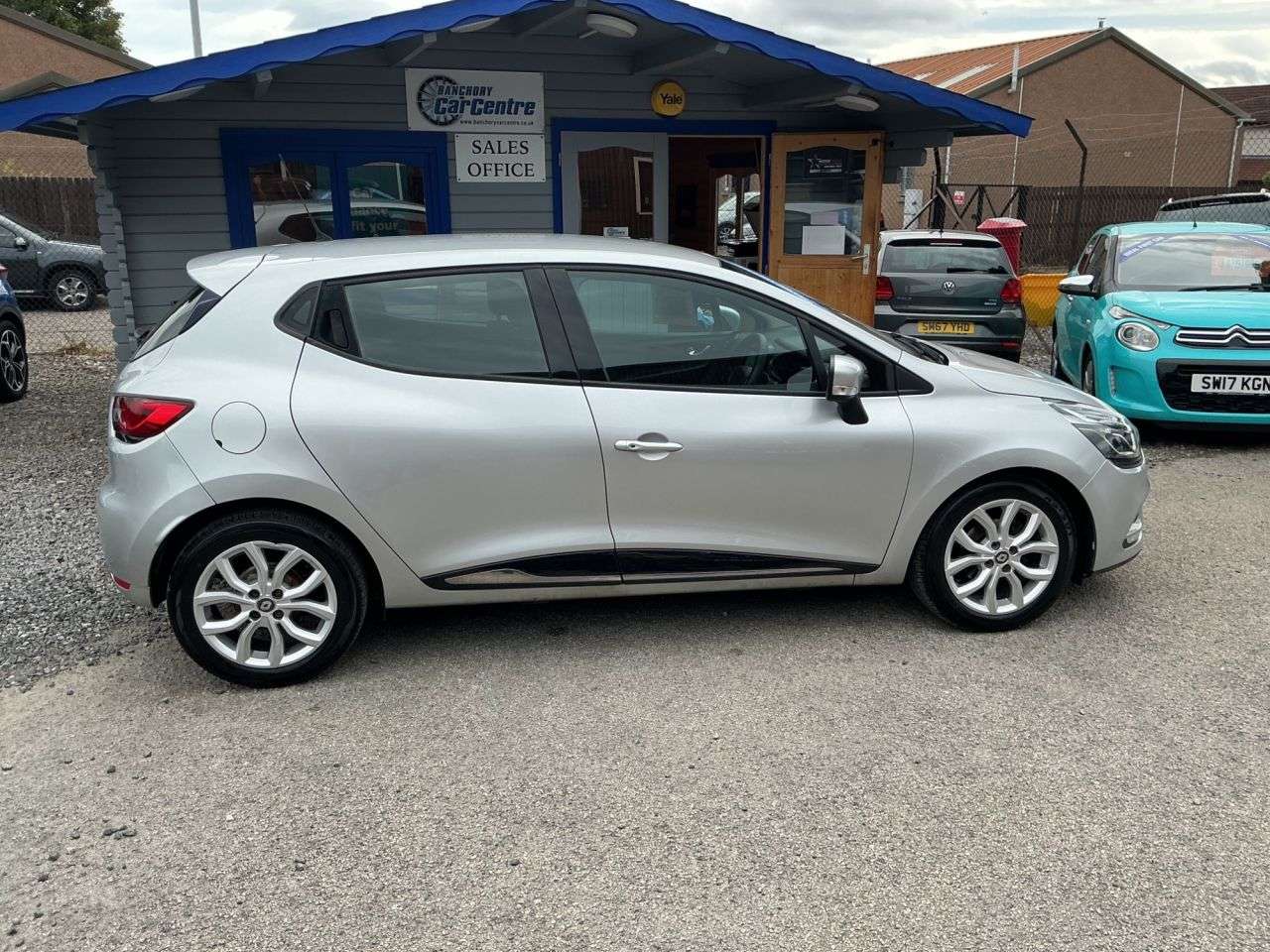 2018 RENAULT CLIO 2018 RENAULT CLIO