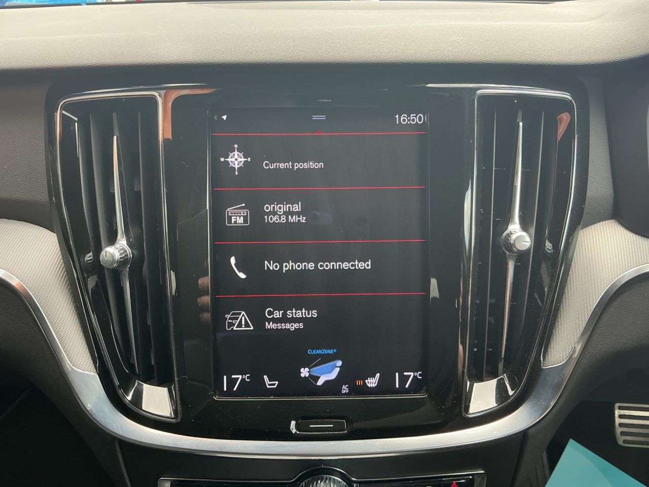 2021 VOLVO V60 2021 VOLVO V60