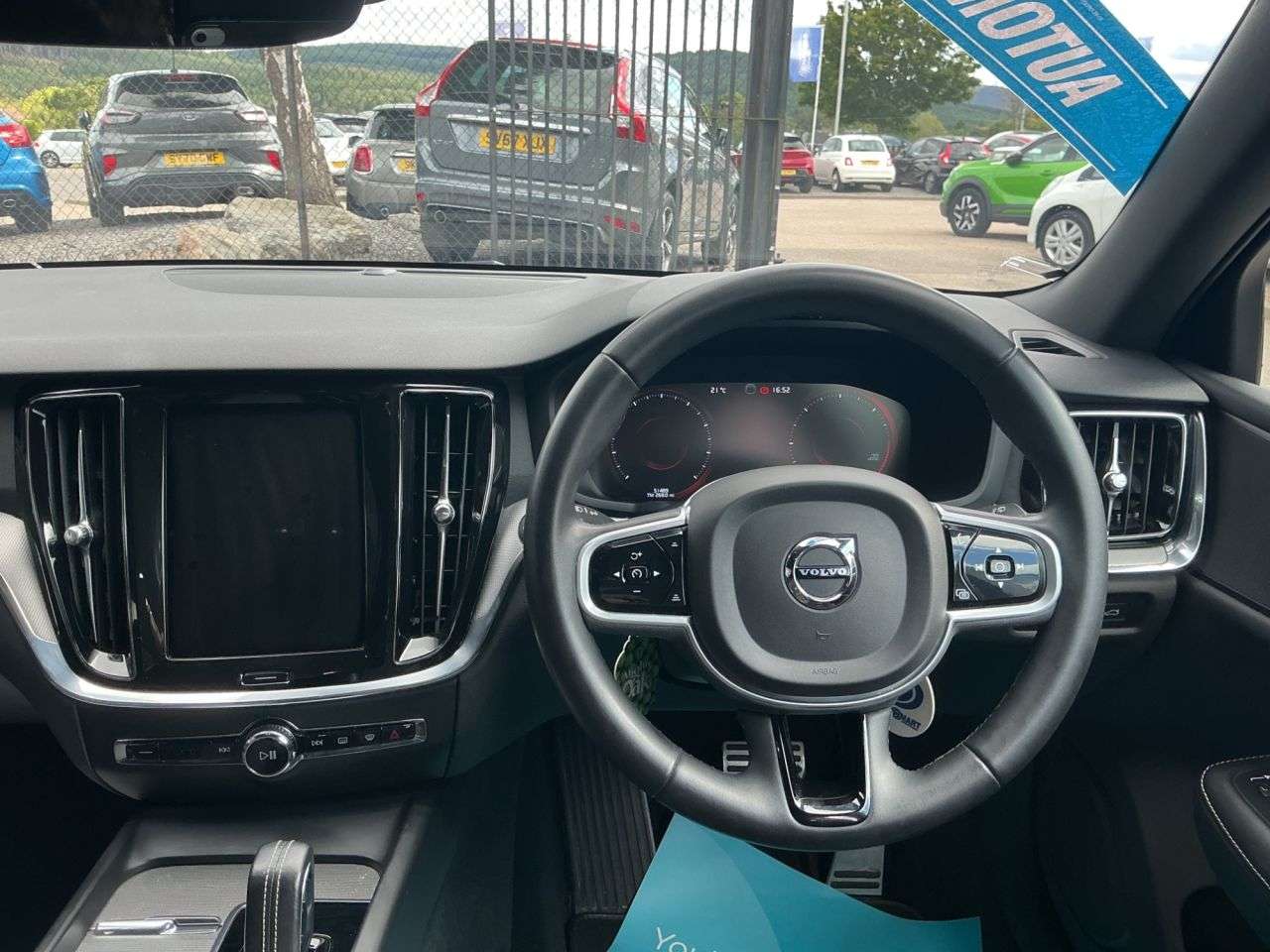 2021 VOLVO V60 2021 VOLVO V60