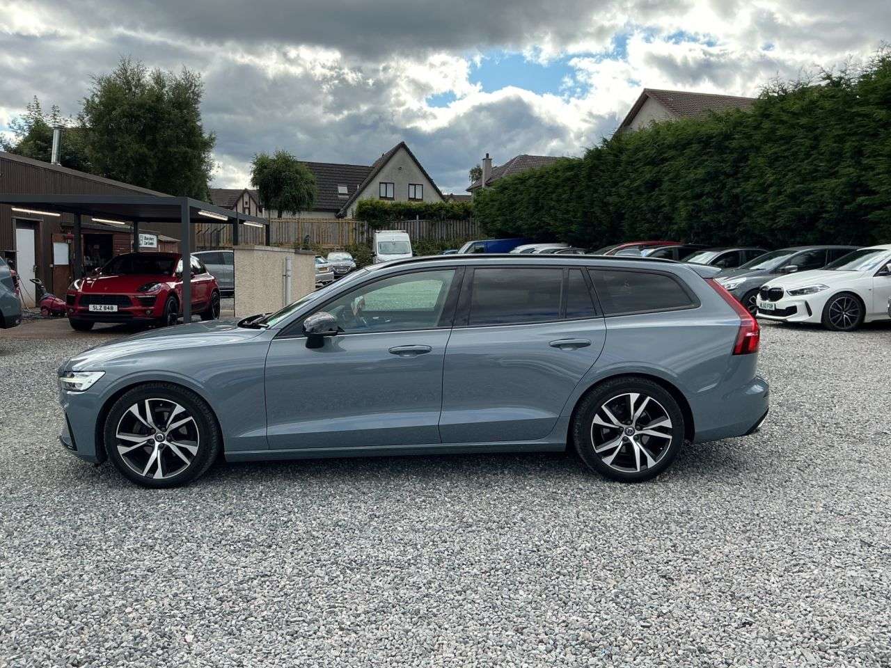 2021 VOLVO V60 2021 VOLVO V60