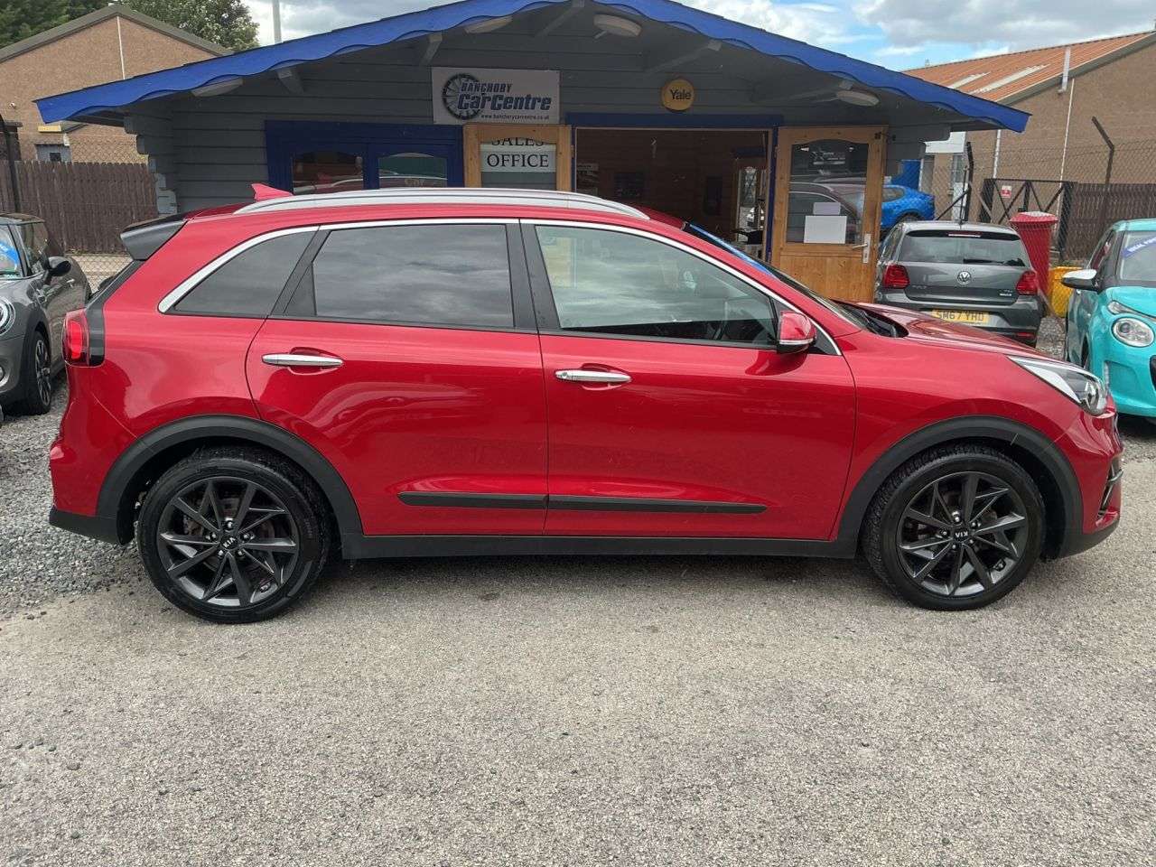 A 2020 KIA NIRO 1.6 GDi 3 SUV 5dr Petrol Hybrid DCT Euro 6 (s/s) (139 bhp) Finance availabl A 2020 KIA NIRO 1.6 GDi 3 SUV 5dr Petrol Hybrid DCT Euro 6 (s/s) (139 bhp) Finance availabl