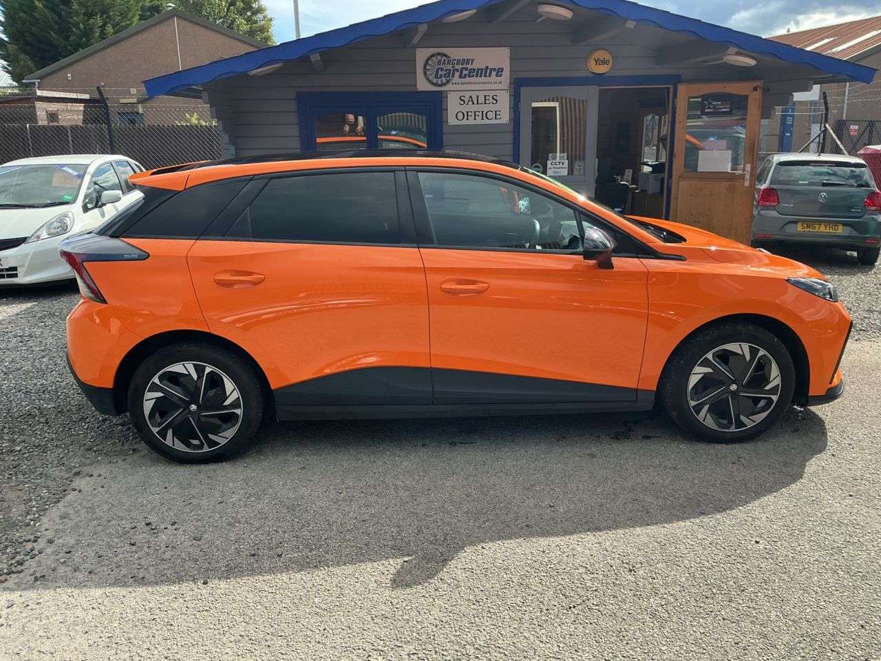 A 2023 MG MG4 64kWh Trophy Long Range Hatchback 5dr Electric Auto (203 ps) Full Service H A 2023 MG MG4 64kWh Trophy Long Range Hatchback 5dr Electric Auto (203 ps) Full Service H