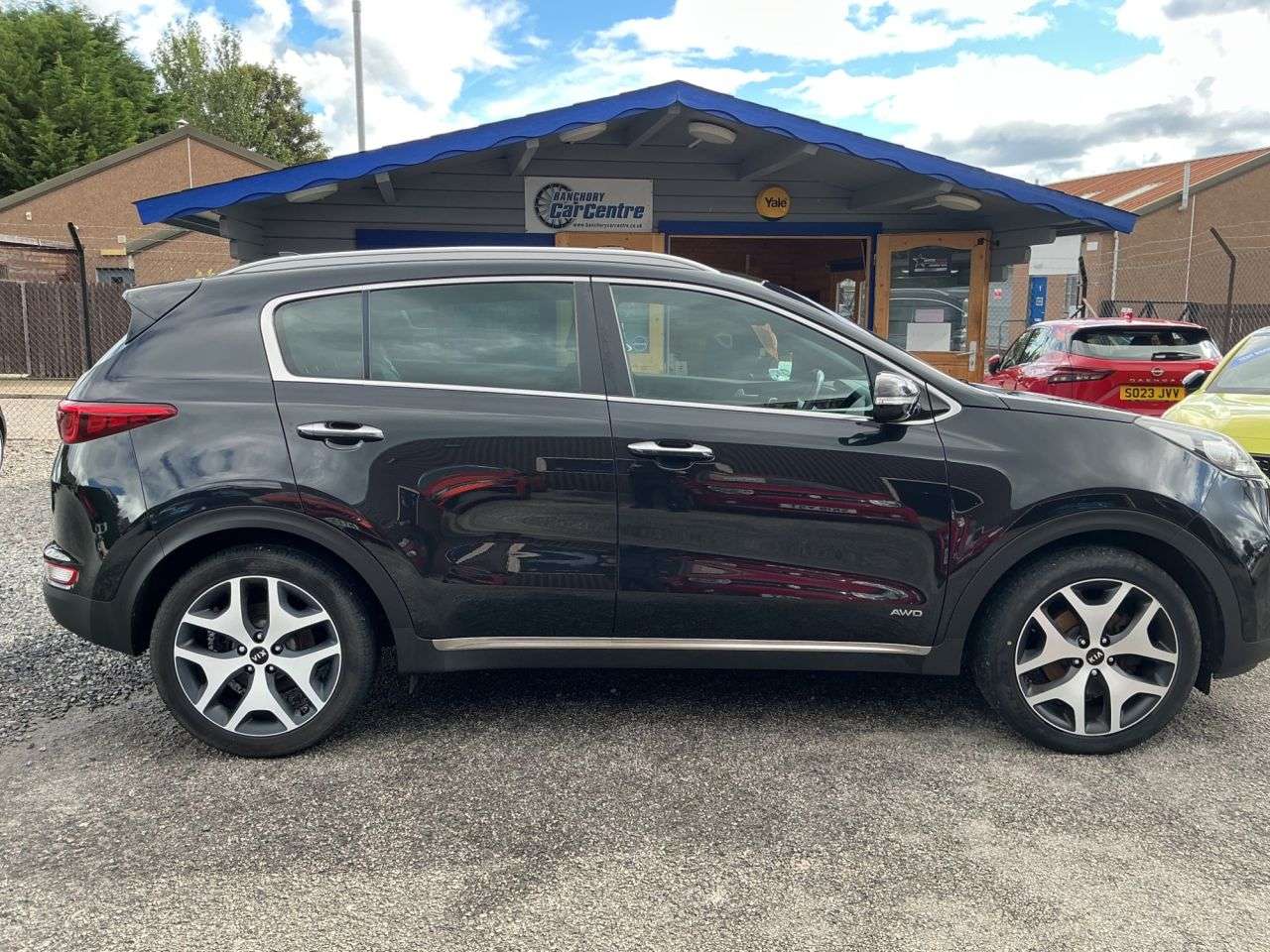 A 2017 KIA SPORTAGE 1.6 T-GDi GT-Line SUV 5dr Petrol Manual AWD Euro 6 (174 bhp) Good Service H A 2017 KIA SPORTAGE 1.6 T-GDi GT-Line SUV 5dr Petrol Manual AWD Euro 6 (174 bhp) Good Service H