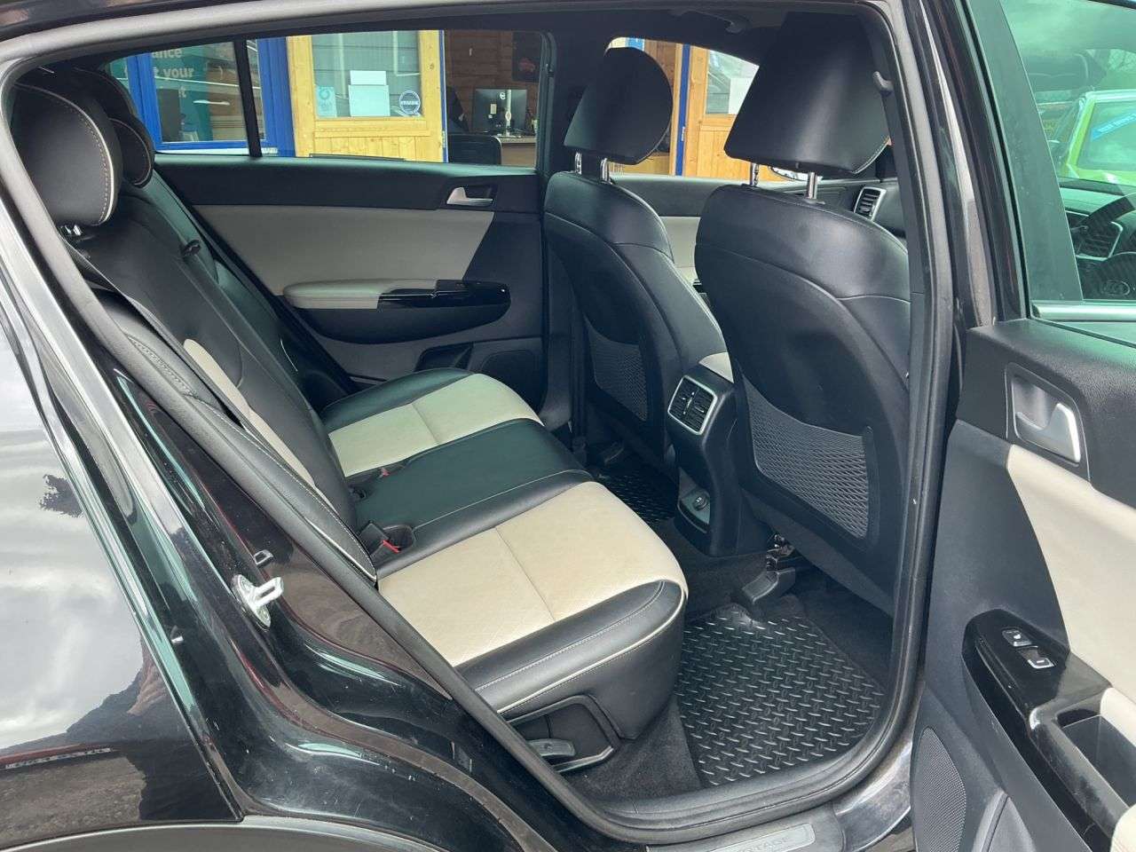 2017 KIA SPORTAGE 2017 KIA SPORTAGE