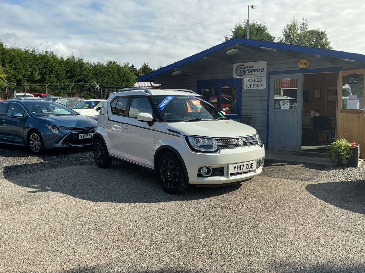 A 2017 SUZUKI IGNIS 1.2 Dualjet MHEV SZ5 Hatchback 5dr Petrol Hybrid Manual ALLGRIP Euro 6 (s/s A 2017 SUZUKI IGNIS 1.2 Dualjet MHEV SZ5 Hatchback 5dr Petrol Hybrid Manual ALLGRIP Euro 6 (s/s