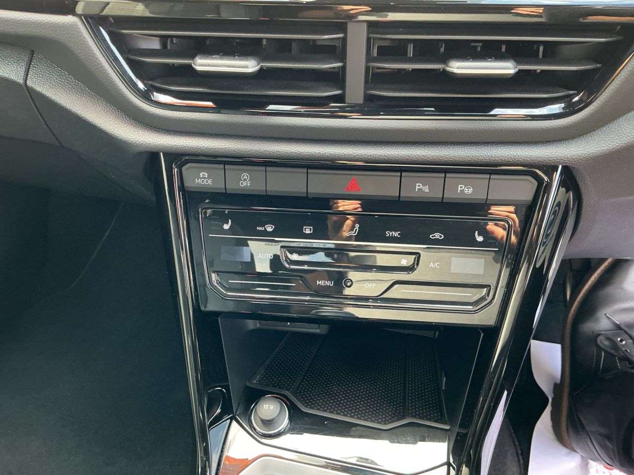 2022 VOLKSWAGEN T-ROC 2022 VOLKSWAGEN T-ROC