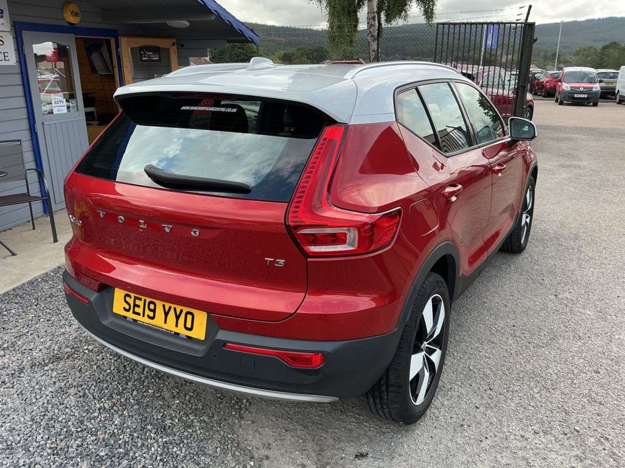 2019 VOLVO XC40 2019 VOLVO XC40