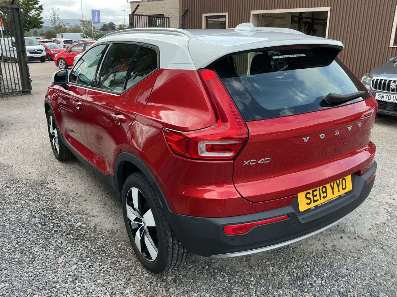 2019 VOLVO XC40 2019 VOLVO XC40