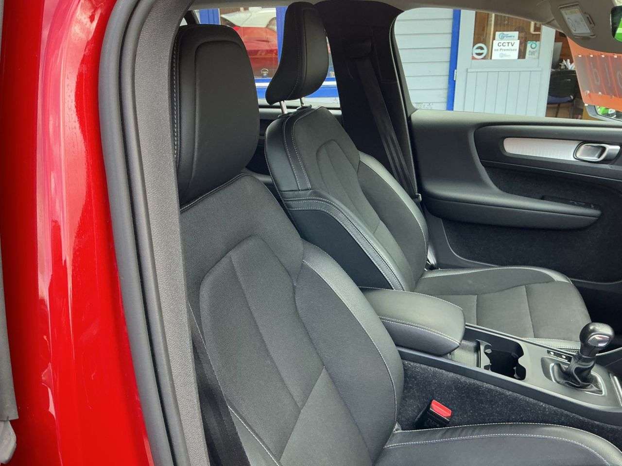 2019 VOLVO XC40 2019 VOLVO XC40