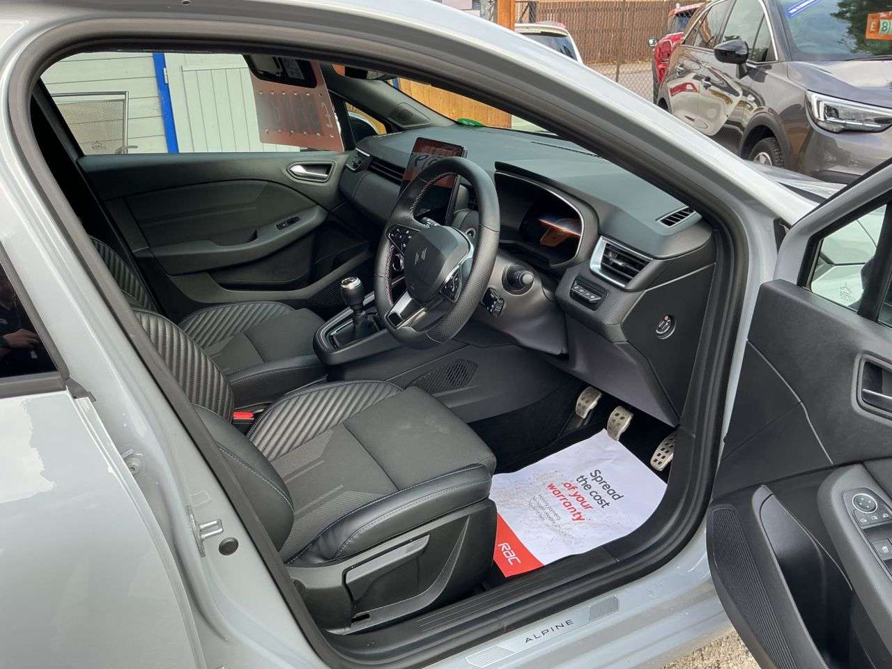 2025 RENAULT CLIO 2025 RENAULT CLIO