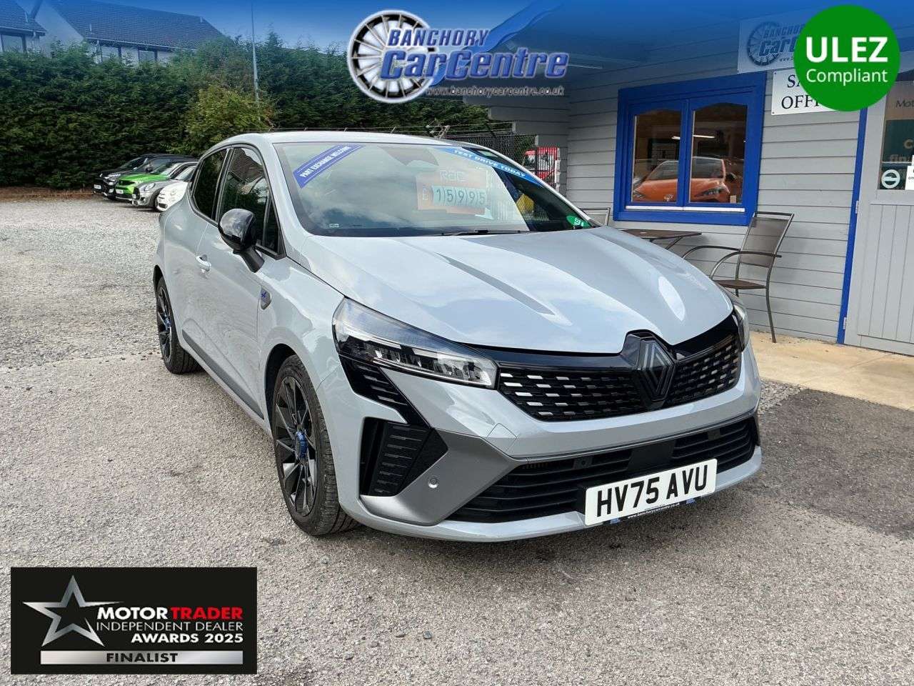 A 2025 RENAULT CLIO 1.0 TCe esprit Alpine Hatchback 5dr Petrol Manual Euro 6 (s/s) (90 ps) A 2025 RENAULT CLIO 1.0 TCe esprit Alpine Hatchback 5dr Petrol Manual Euro 6 (s/s) (90 ps)
