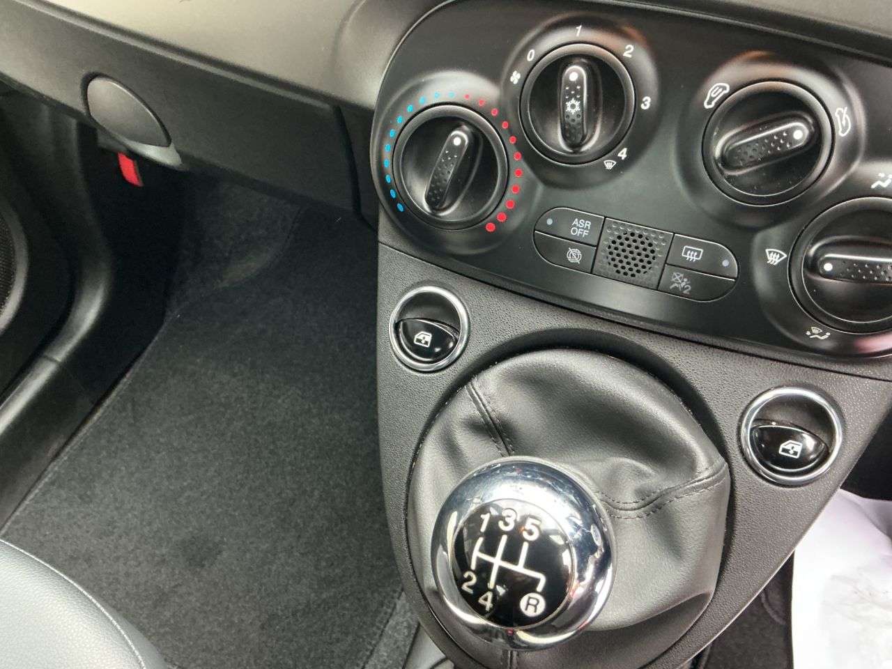 2019 FIAT 500 2019 FIAT 500
