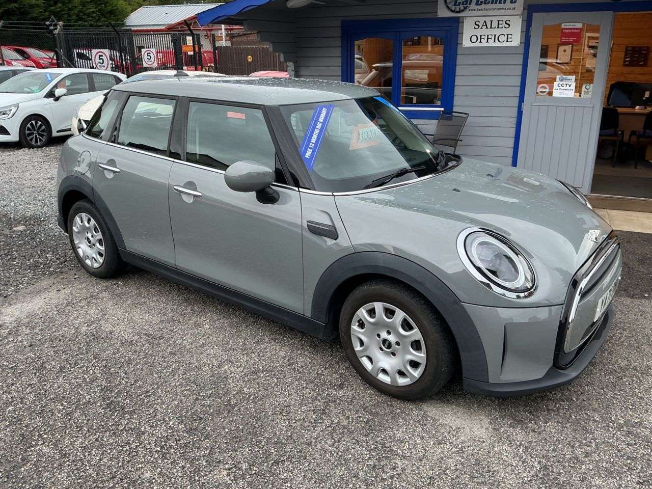 A 2022 MINI HATCH 1.5 One Classic Hatchback 5dr Petrol Manual Euro 6 (s/s) (102 ps) Very Low A 2022 MINI HATCH 1.5 One Classic Hatchback 5dr Petrol Manual Euro 6 (s/s) (102 ps) Very Low