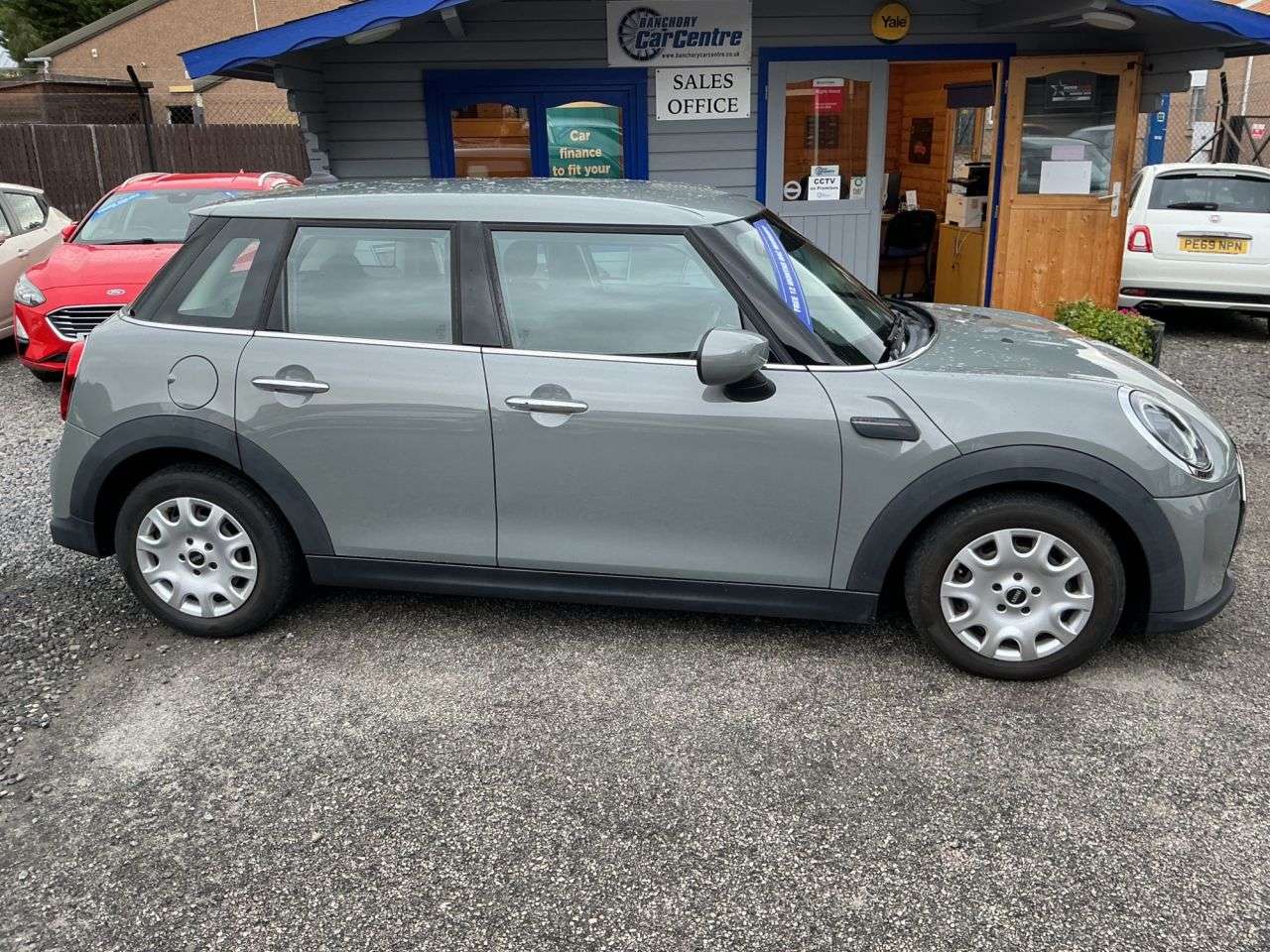 A 2022 MINI HATCH 1.5 One Classic Hatchback 5dr Petrol Manual Euro 6 (s/s) (102 ps) Very Low A 2022 MINI HATCH 1.5 One Classic Hatchback 5dr Petrol Manual Euro 6 (s/s) (102 ps) Very Low