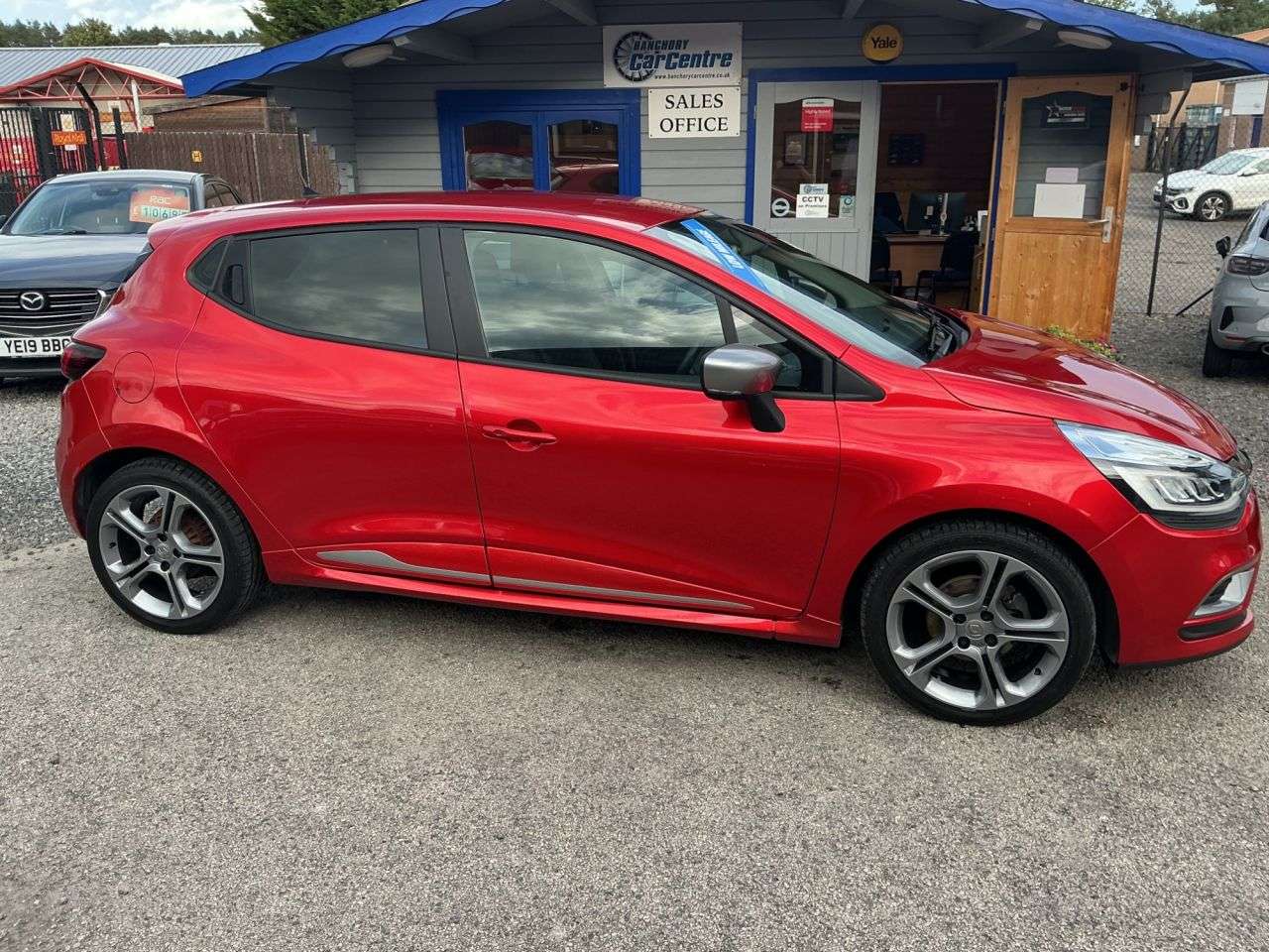 2019 RENAULT CLIO 2019 RENAULT CLIO