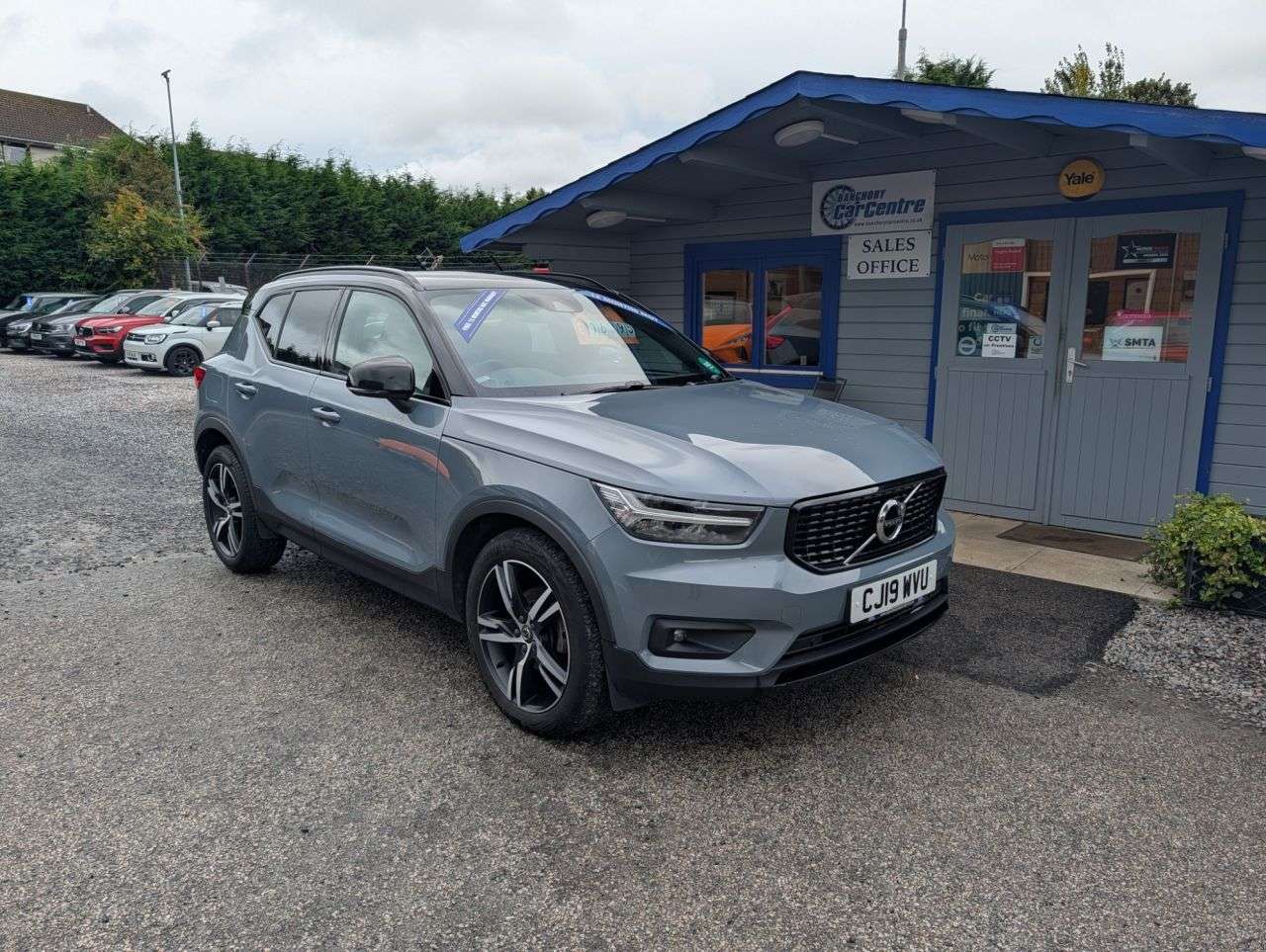 A 2019 VOLVO XC40 1.5 T3 R-Design SUV 5dr Petrol Manual Euro 6 (s/s) (163 ps) Good Service Hi A 2019 VOLVO XC40 1.5 T3 R-Design SUV 5dr Petrol Manual Euro 6 (s/s) (163 ps) Good Service Hi