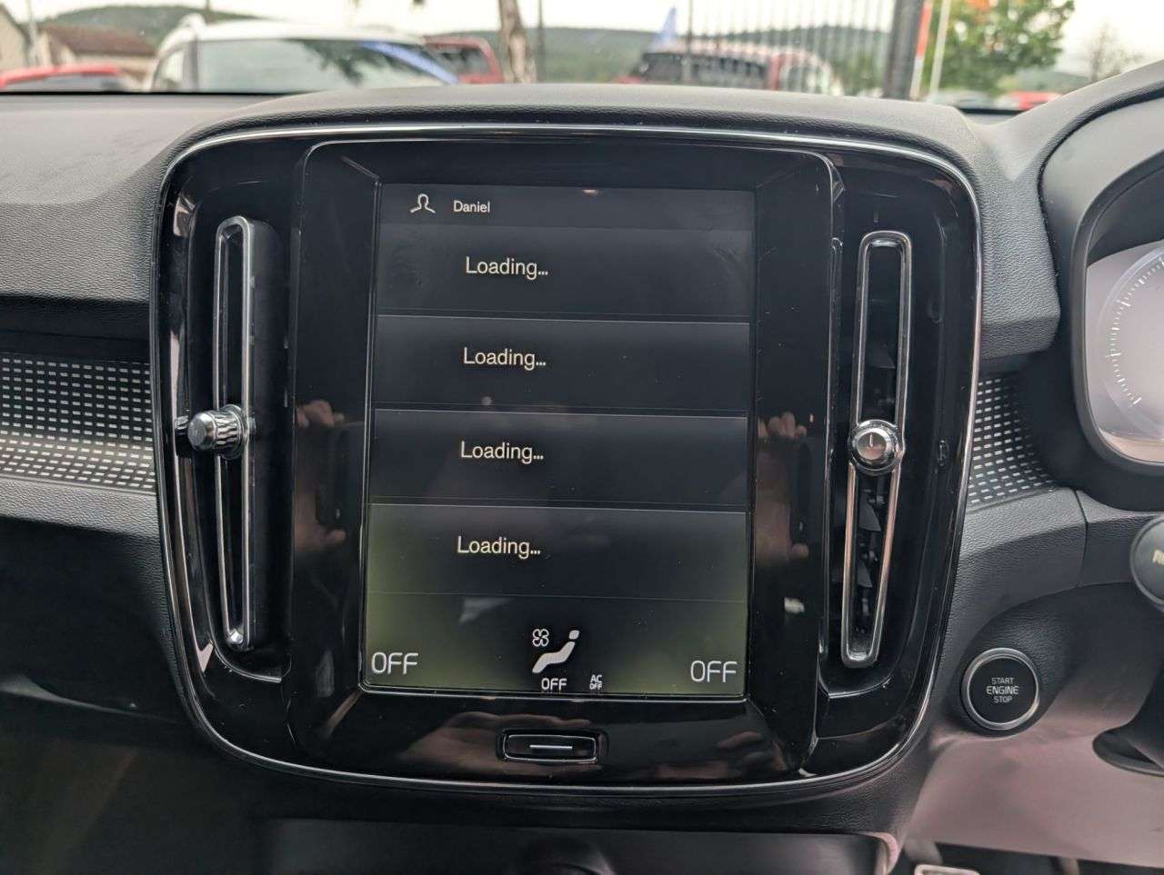 2019 VOLVO XC40 2019 VOLVO XC40