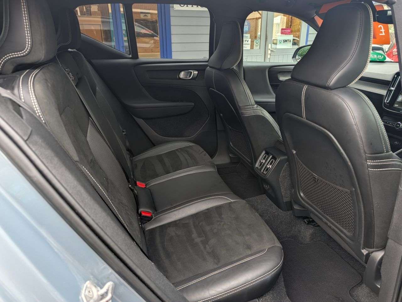 2019 VOLVO XC40 2019 VOLVO XC40
